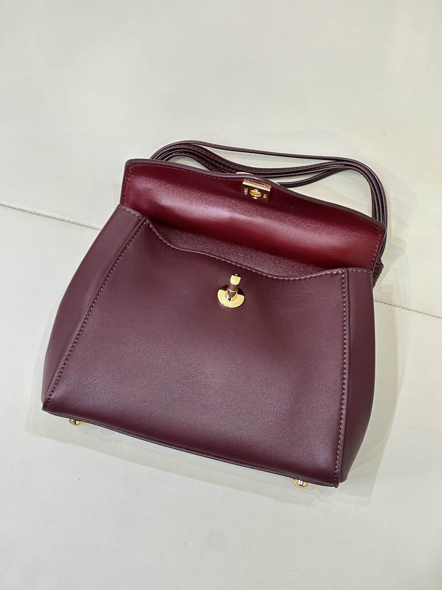 Ch*el envelope flap bag as6223 19.5x16x8cm