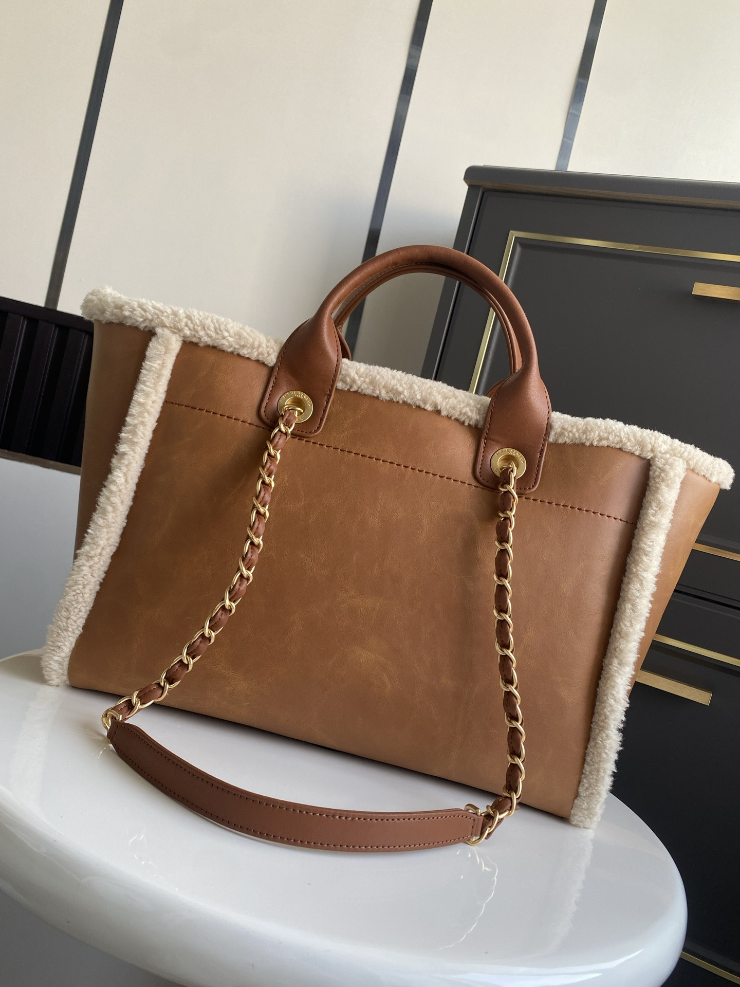 Ch*el deauville tote shopping bag 33cm