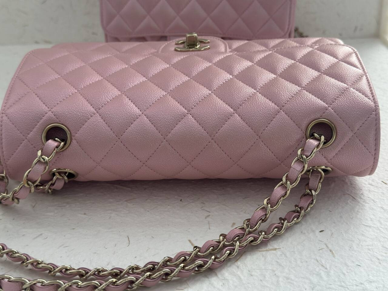 Ch*el flap bag pearlescent pink as1112 25.5x15x6cm