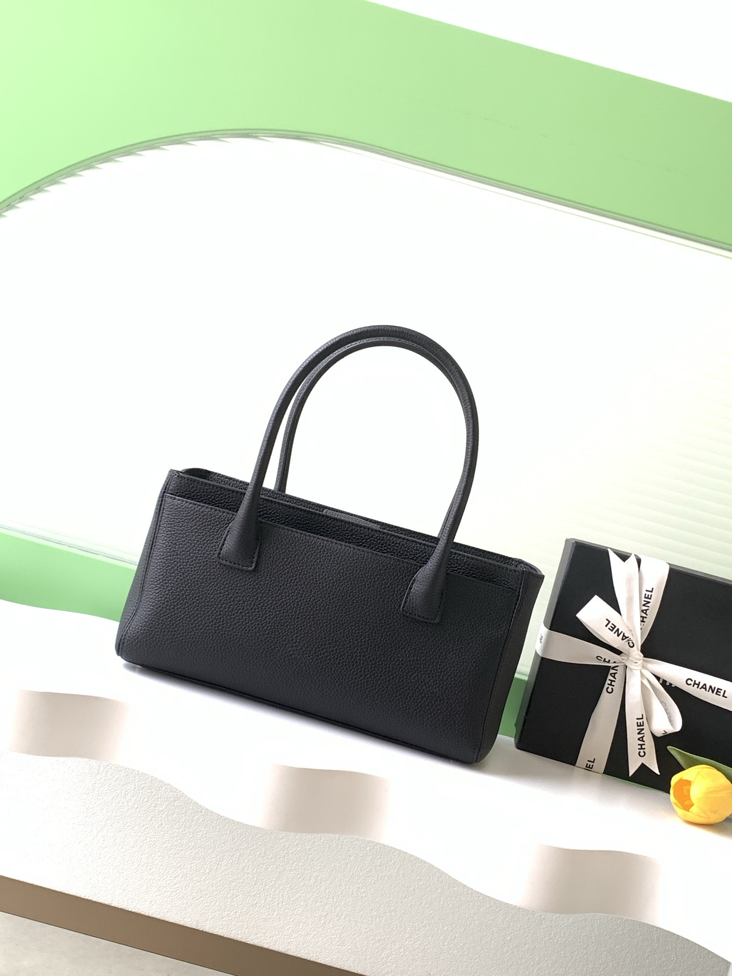 Ch*el executive cerf tote 32x17.5x13cm