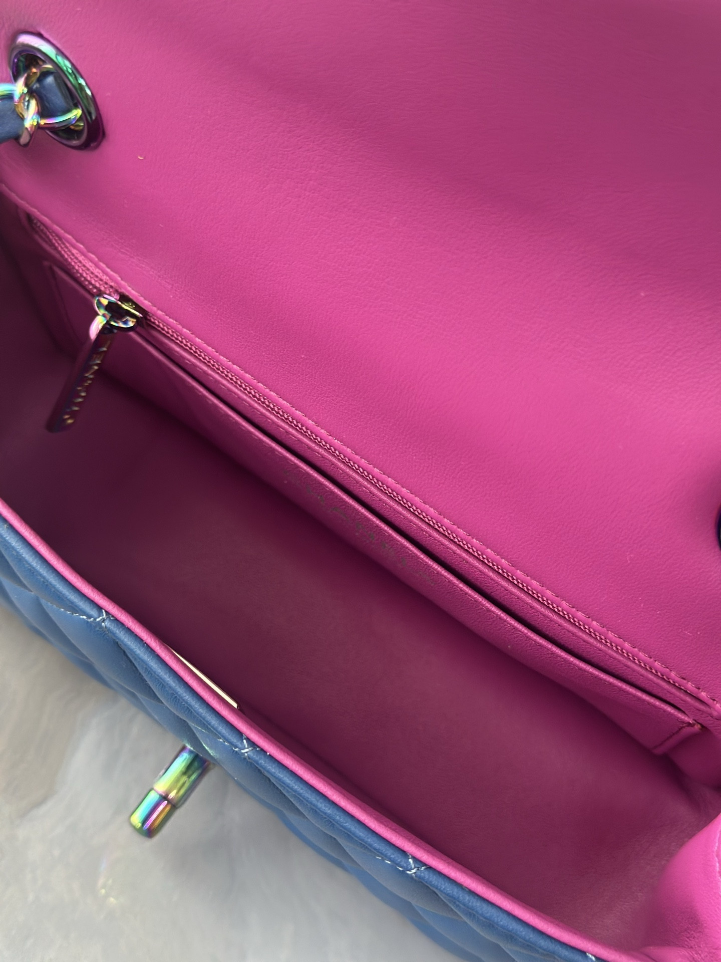 Ch*el flap bag as1116 20x12x6cm