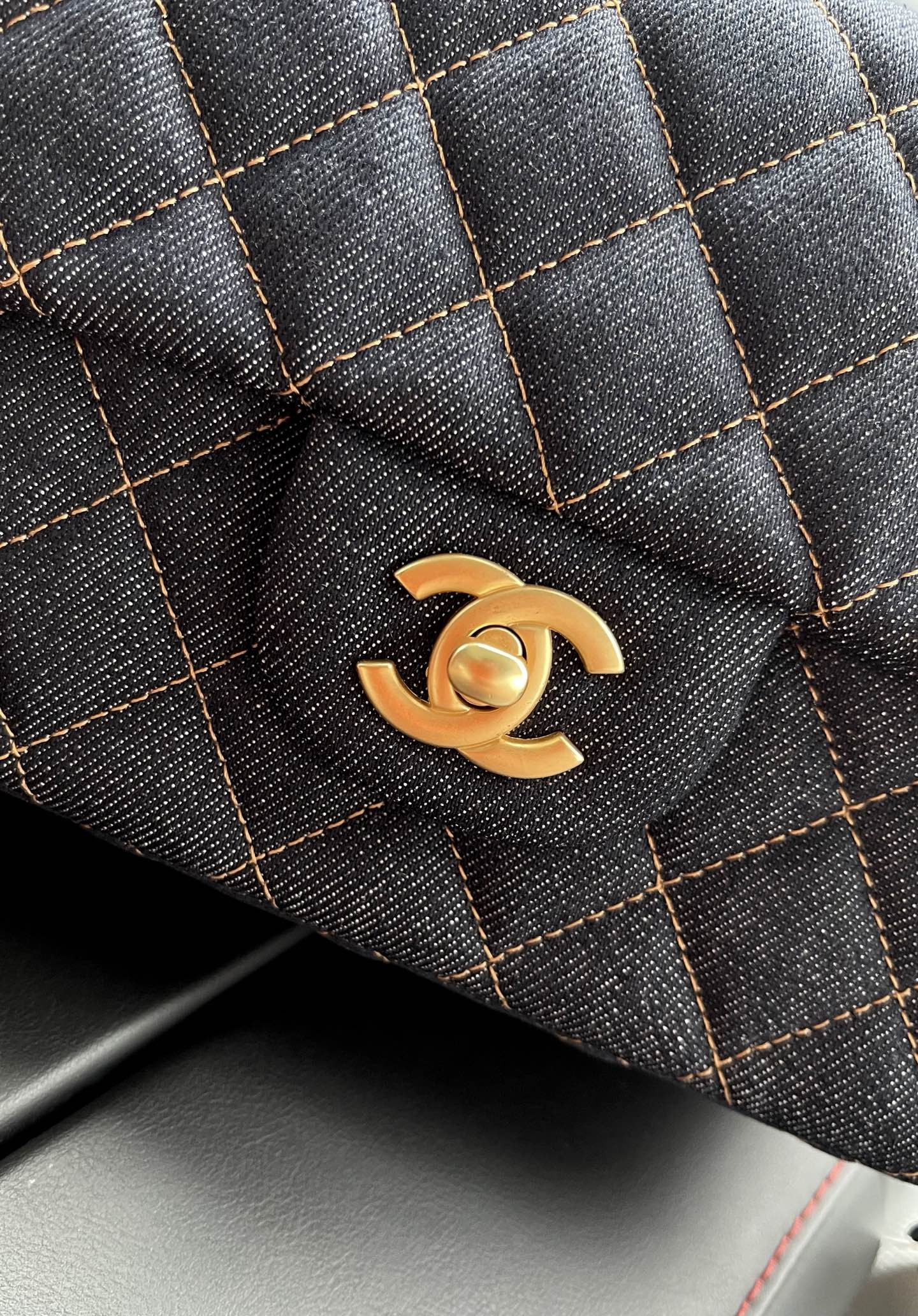Ch*el mini classic handbag a69900 12x20x6cm