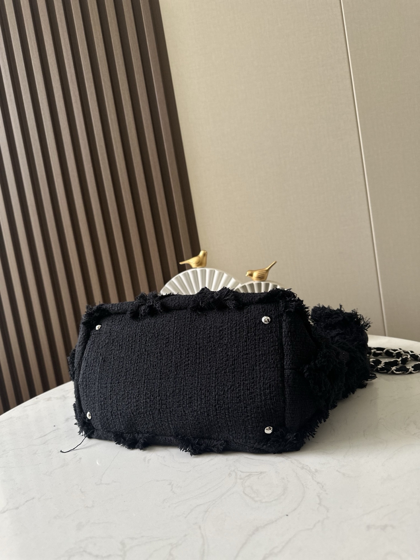 Ch*el vintage linen tassel tote straw bag 48x35x17cm