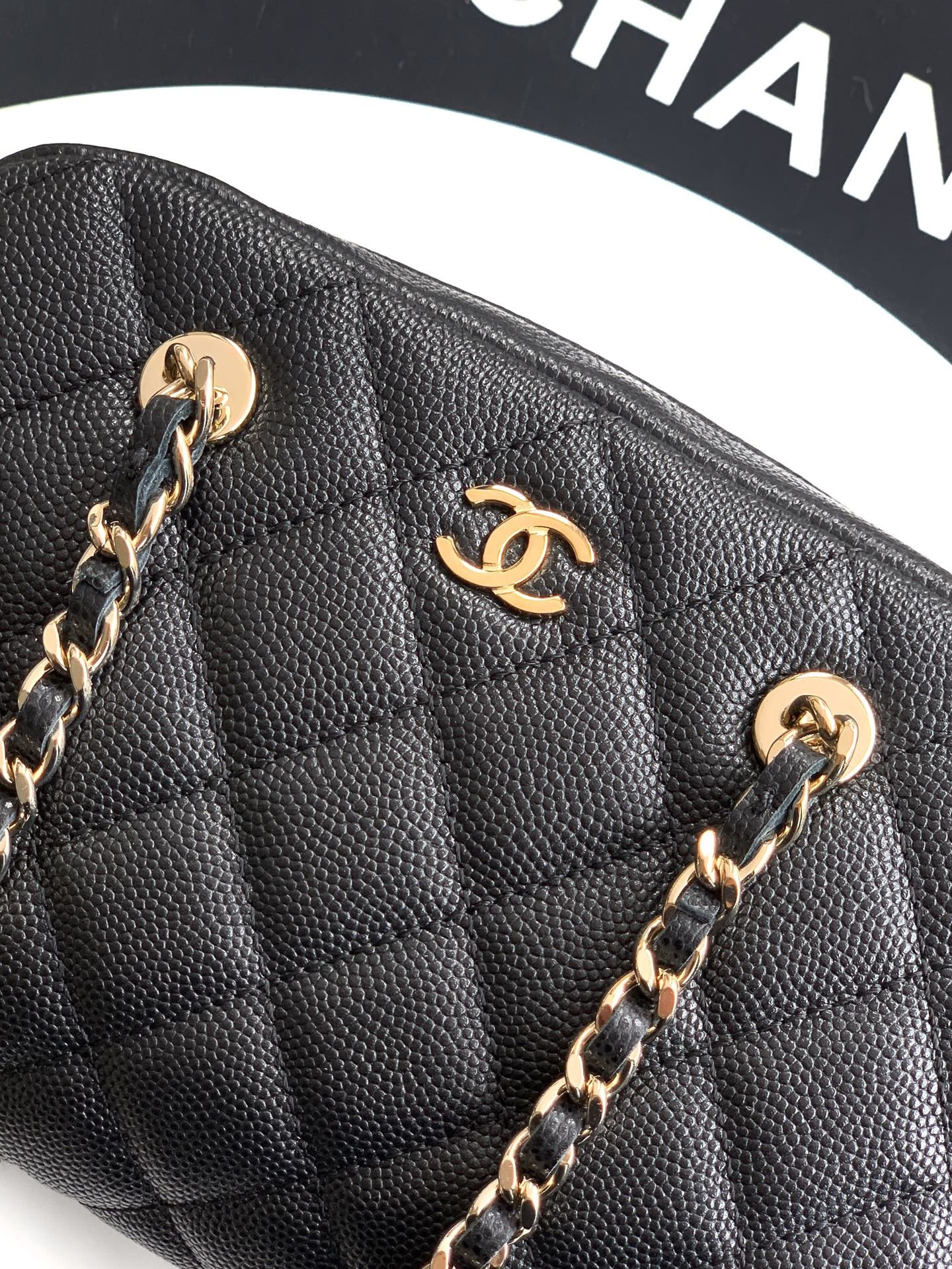 Ch*el clutch with chain ap5092 11.5x19.5x5.5cm