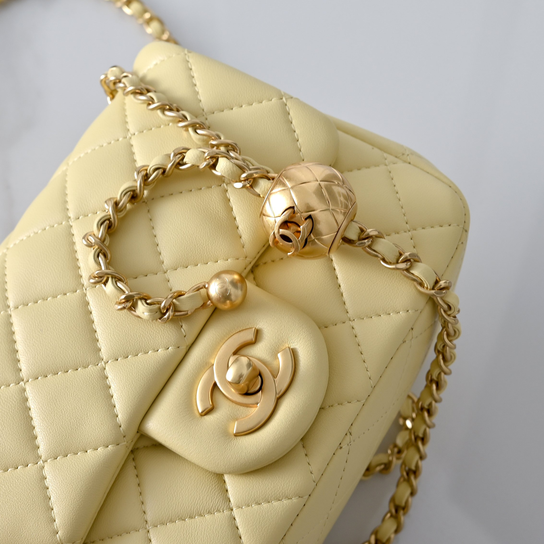 Ch*el mini flap bag butter yellow as1786 13.5x17x8cm