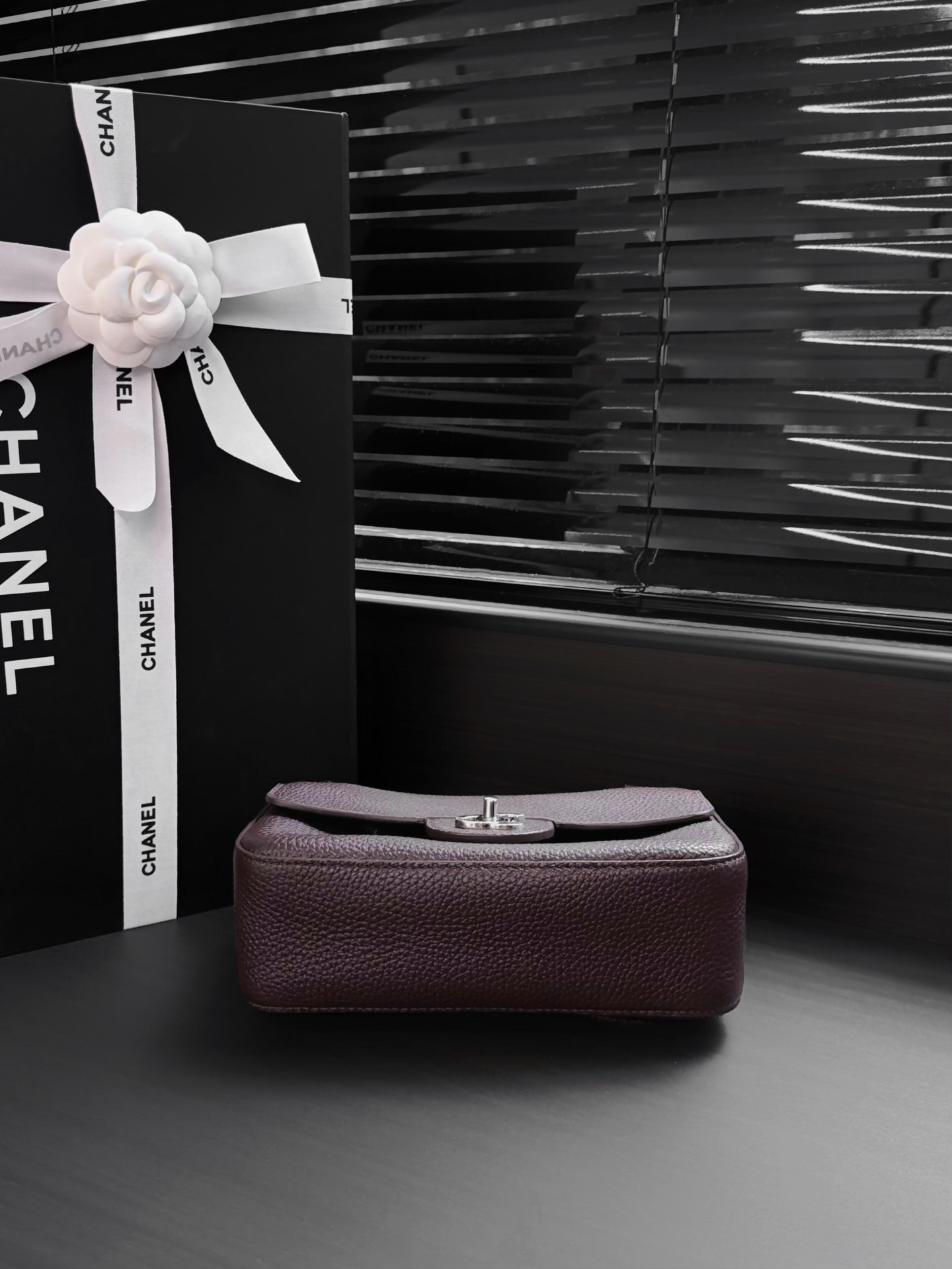 Ch*el mini flap bag coffee silver hardware as6573 13x20x6cm
