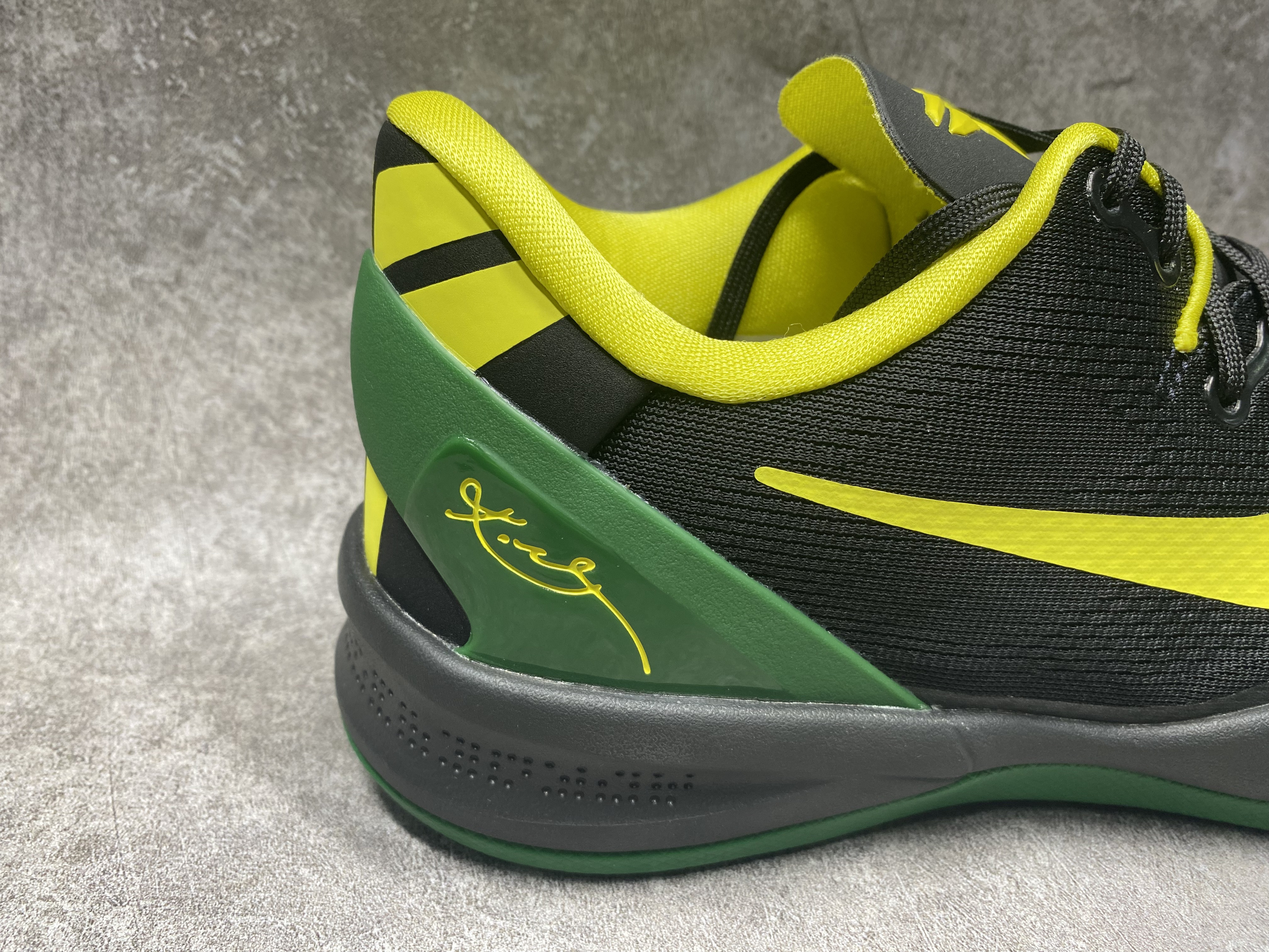 UA Nike Kobe 8 Protro