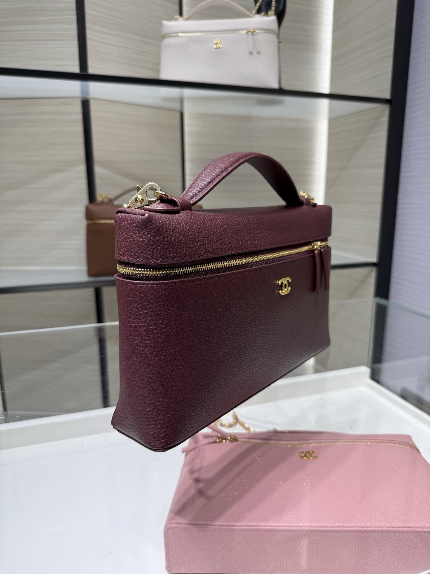 Ch*el classic vanity with chain handbag as6473 17x29x5.5cm