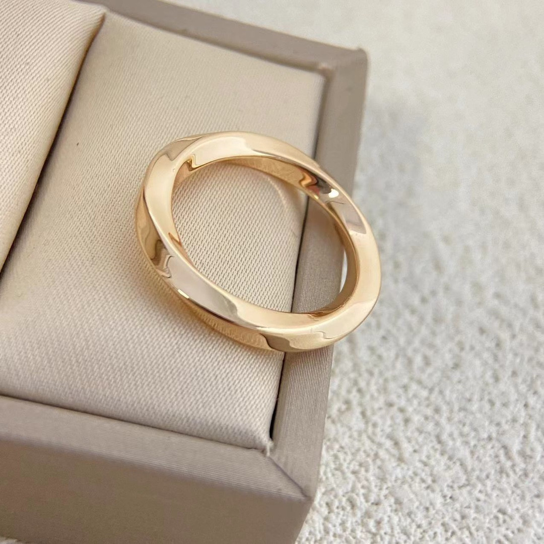 Graff Smooth Twist Rope Ring