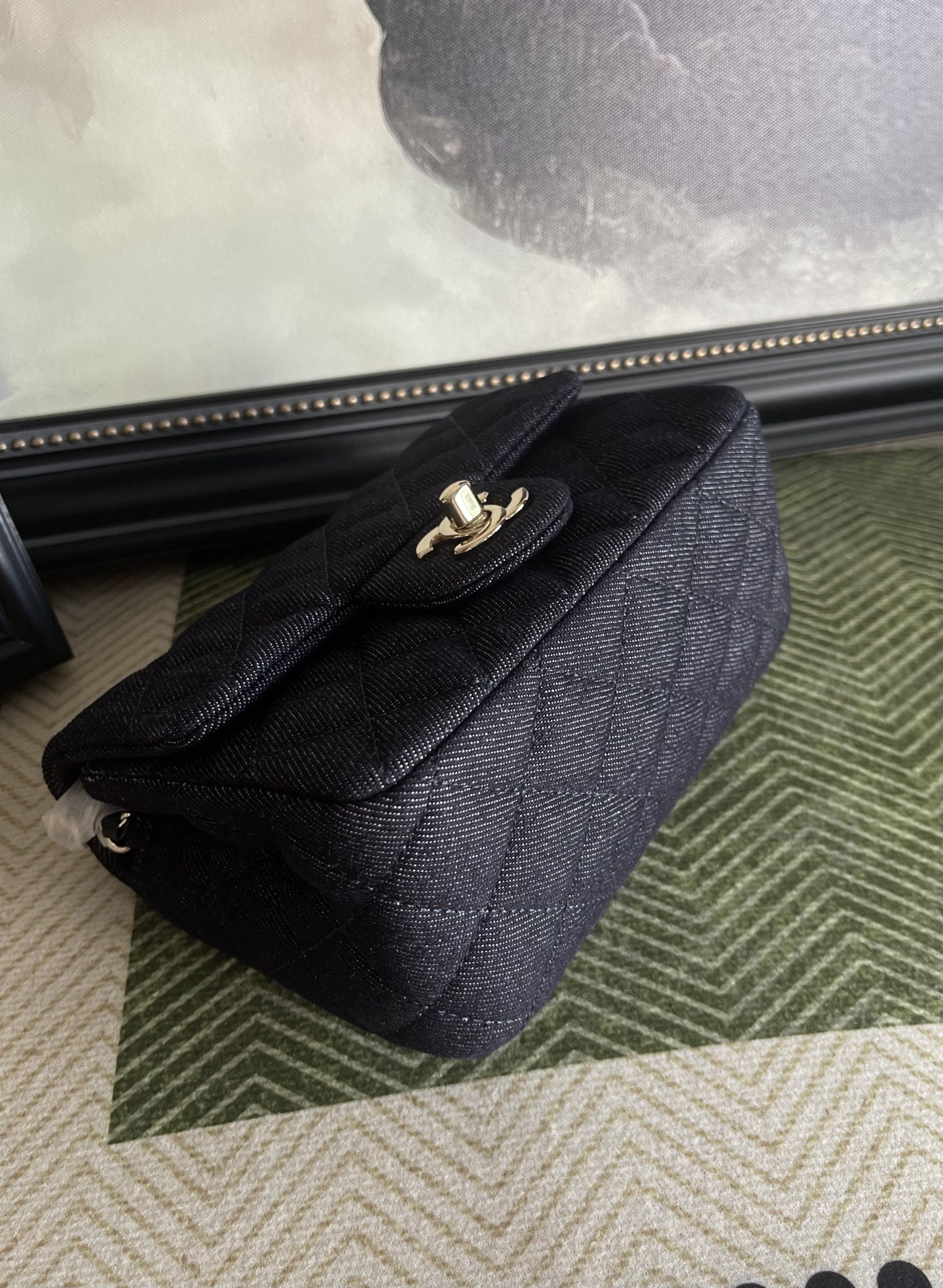 ch*el flap bag dark De*1m blue with light gold hardware as1786 17x12x7cm