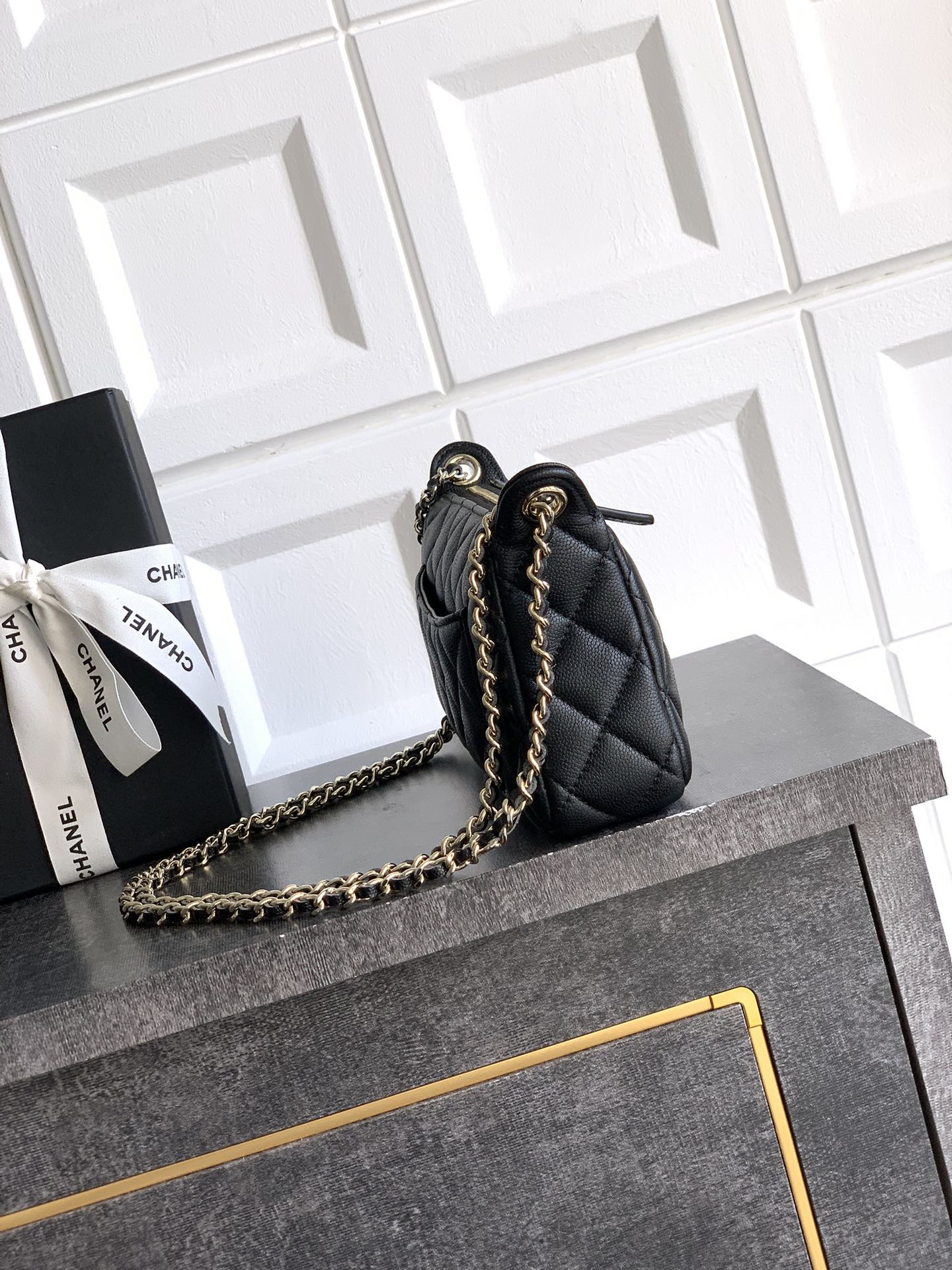Ch*el shoulder bag 12x21x5.5cm
