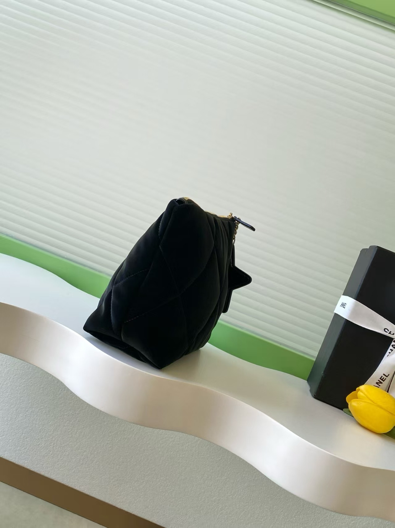 Ch*el small zipped case 16.5x26x9cm