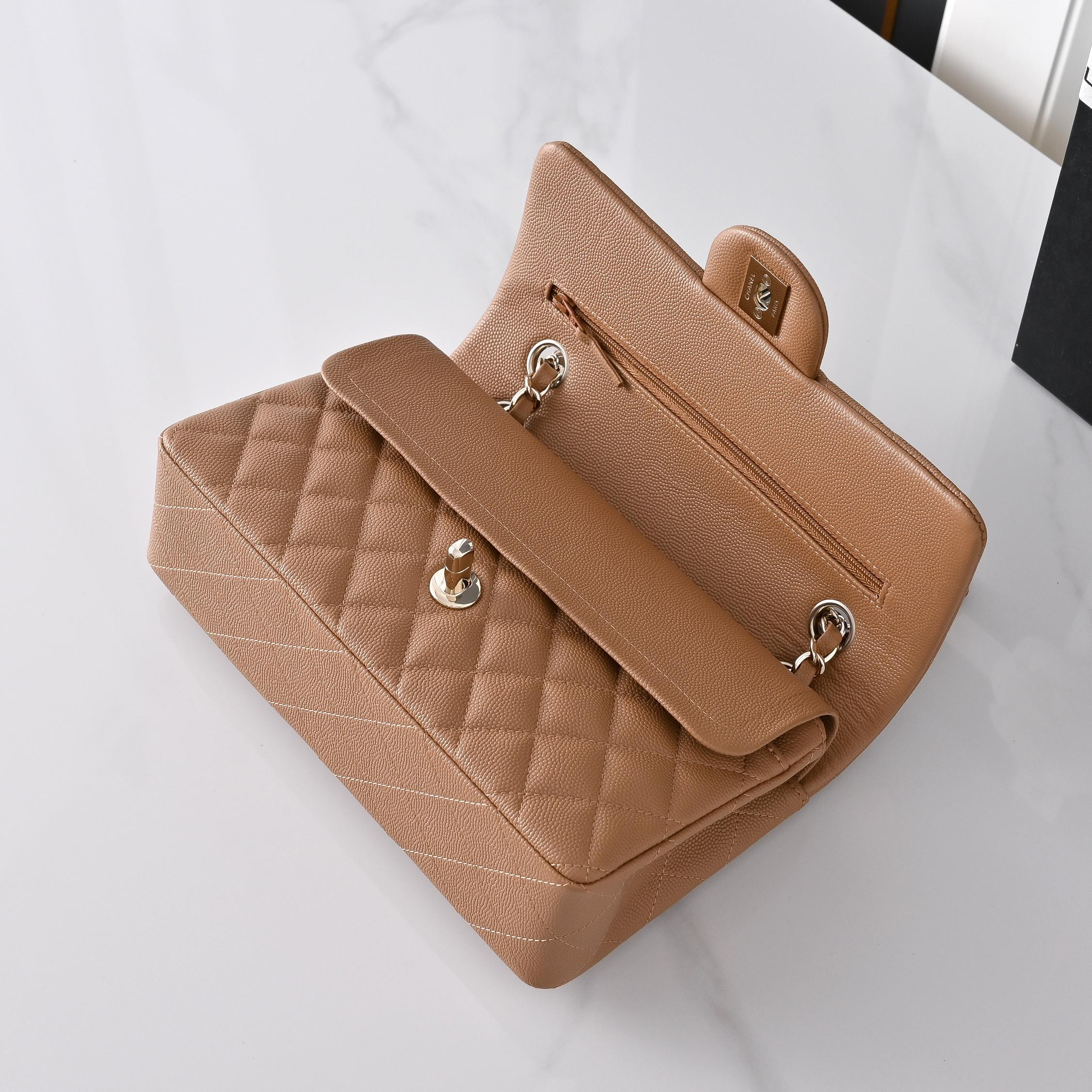 Ch*el classic flap handbag caramel with light gold hardware and caviar leather a01113 23x14.5x6cm