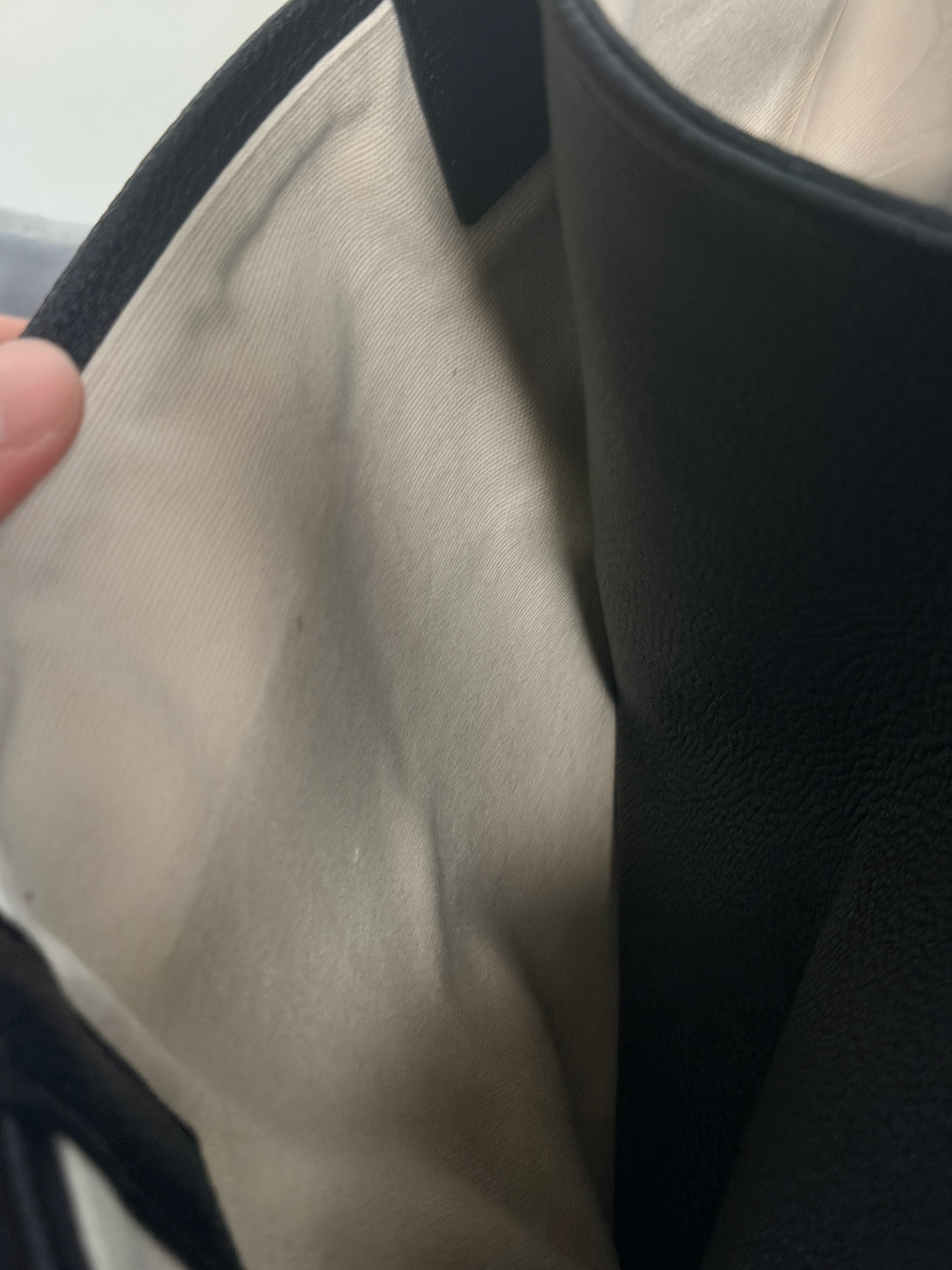 Ch*el large shopping bag grained calfskin & gold-tone metal as6289 33x43x17.5cm