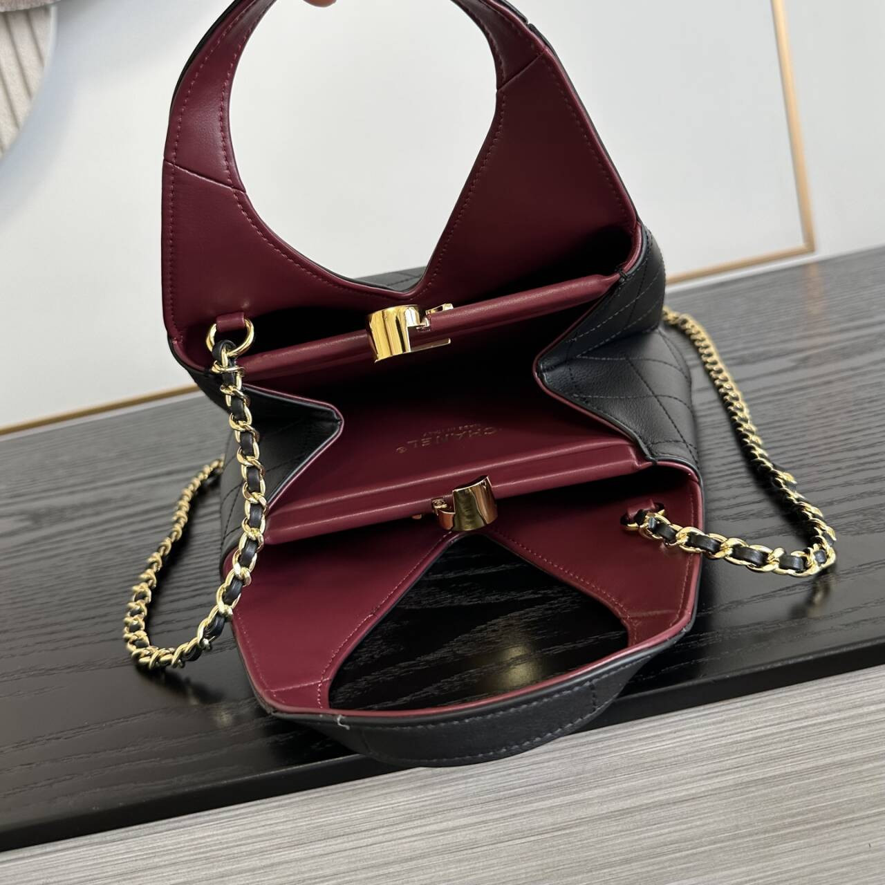 Ch*el tote shopping bag 23x23x7cm