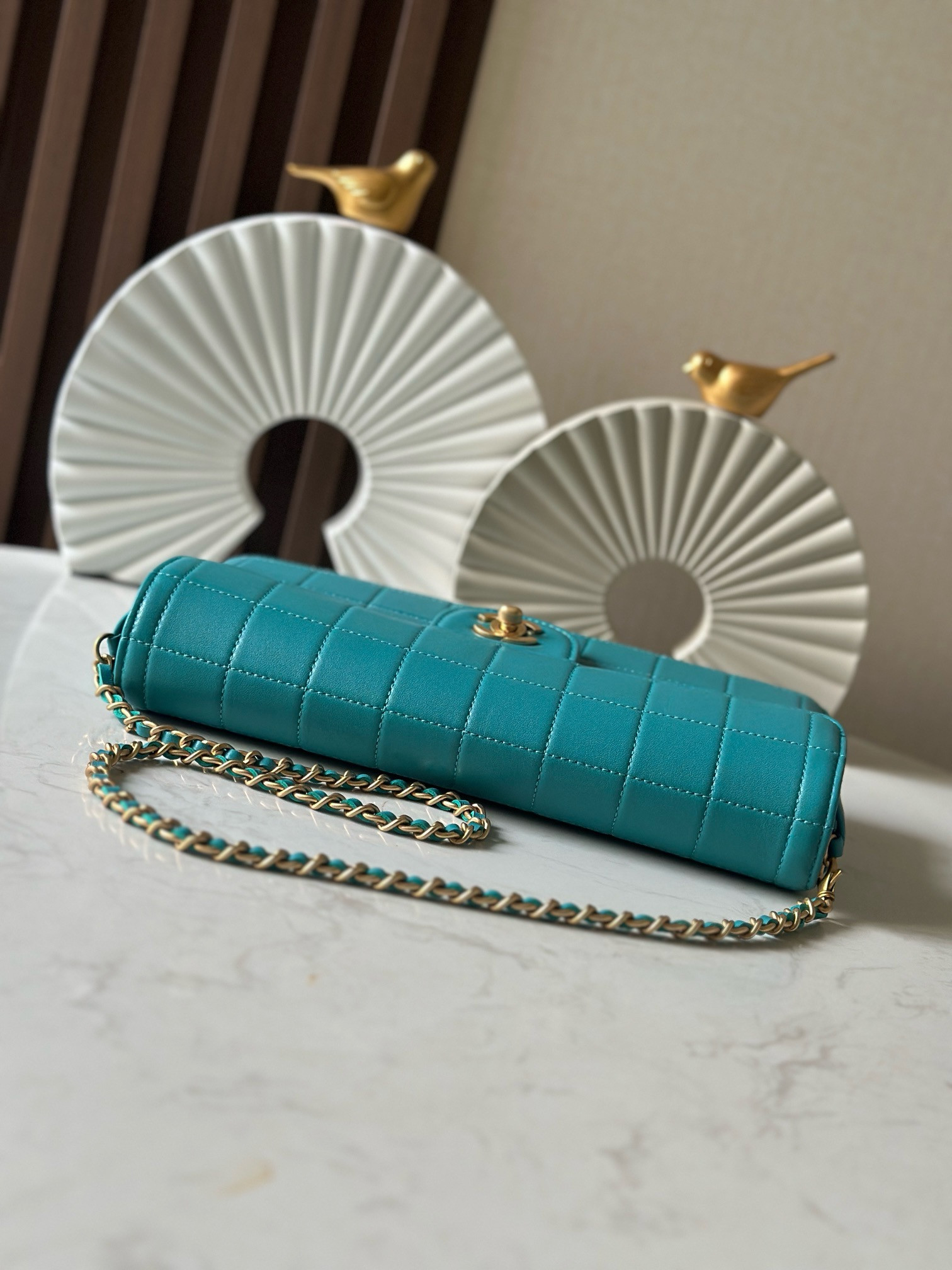Ch*el classic chocolate bar flap chain bag 26x13x4cm