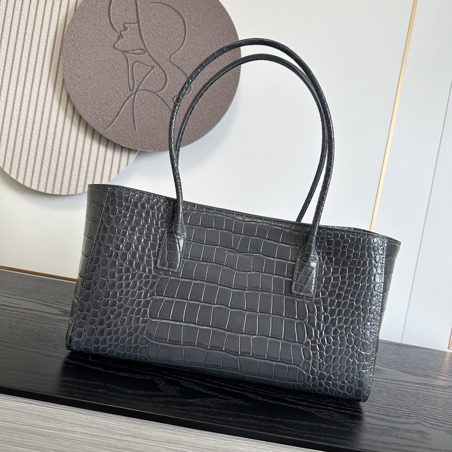 Ch*el tote crocodile-embossed bag gray 35x20x13cm