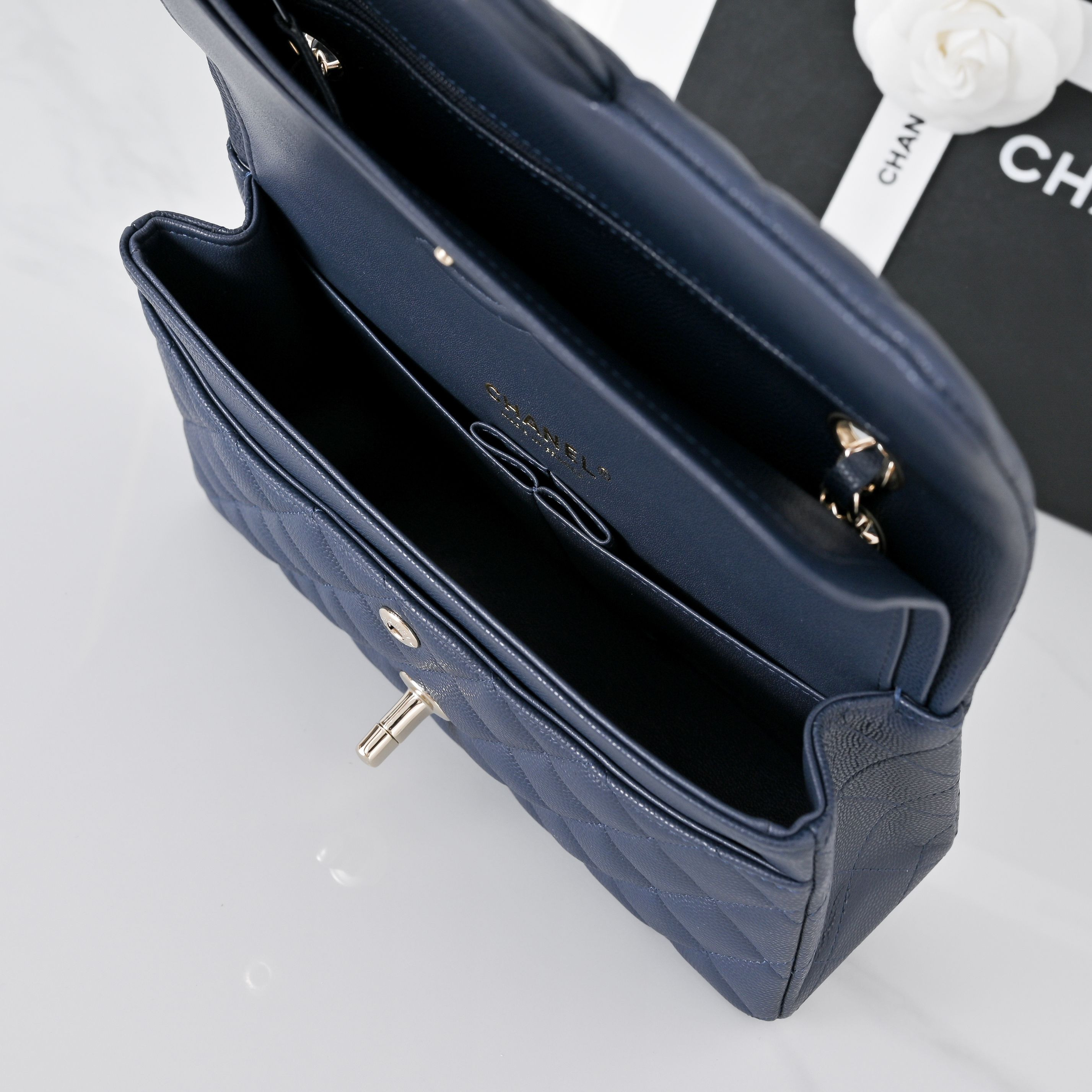 Ch*el classic flap handbag royal blue with light gold hardware and caviar leather a01113 23x14.5x6cm