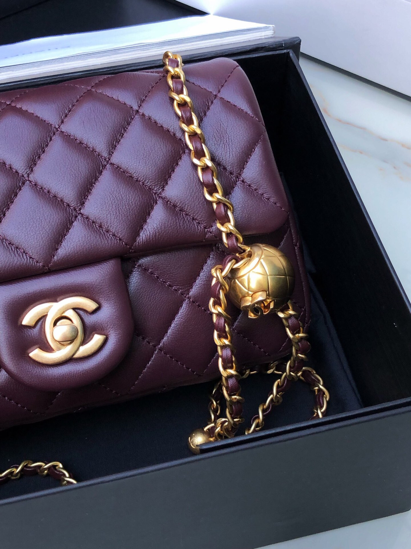 Ch*el flap bag as1787 20x13x6.5cm