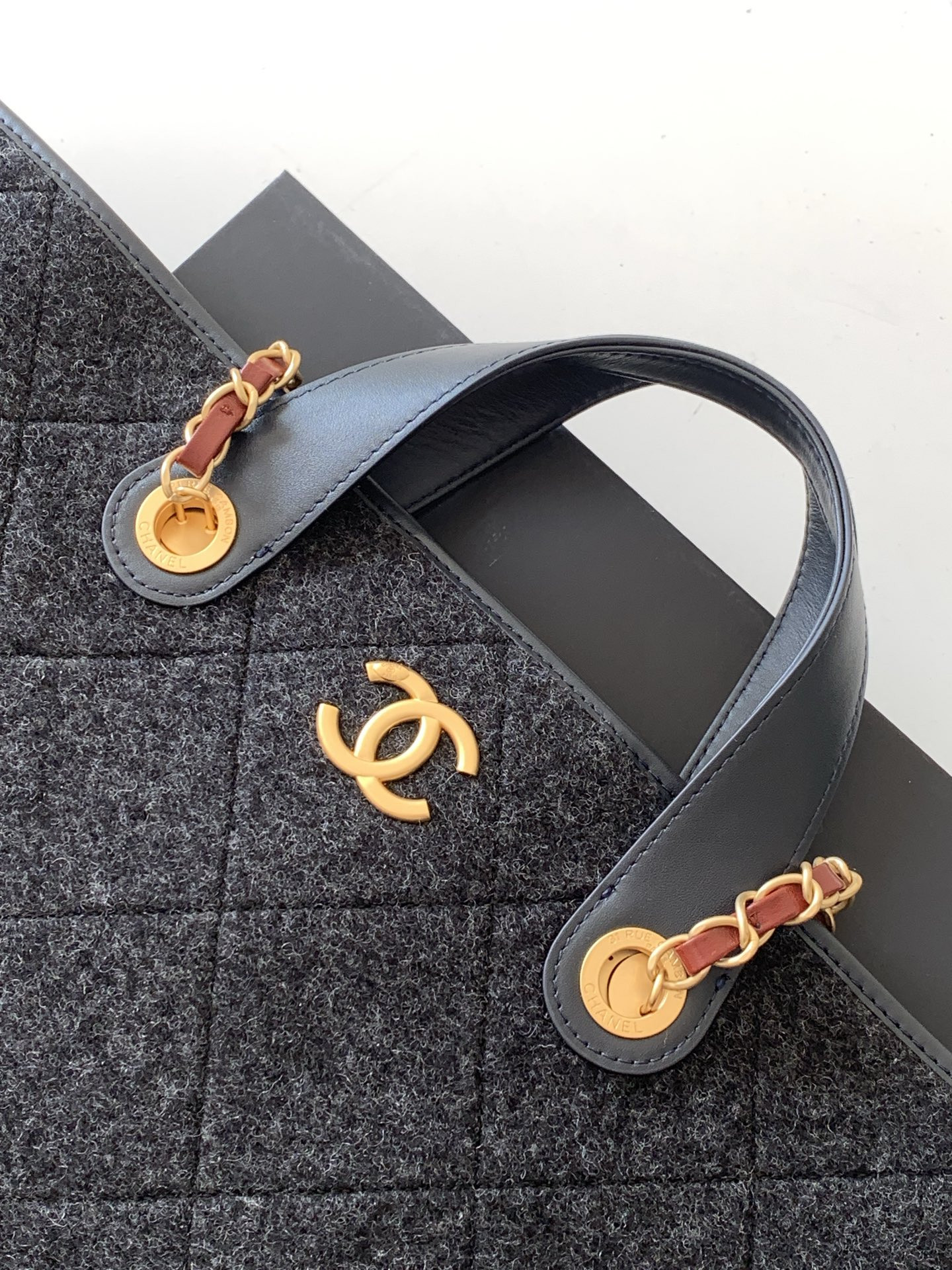 Ch*el maxi shopping bag 32x60x17cm