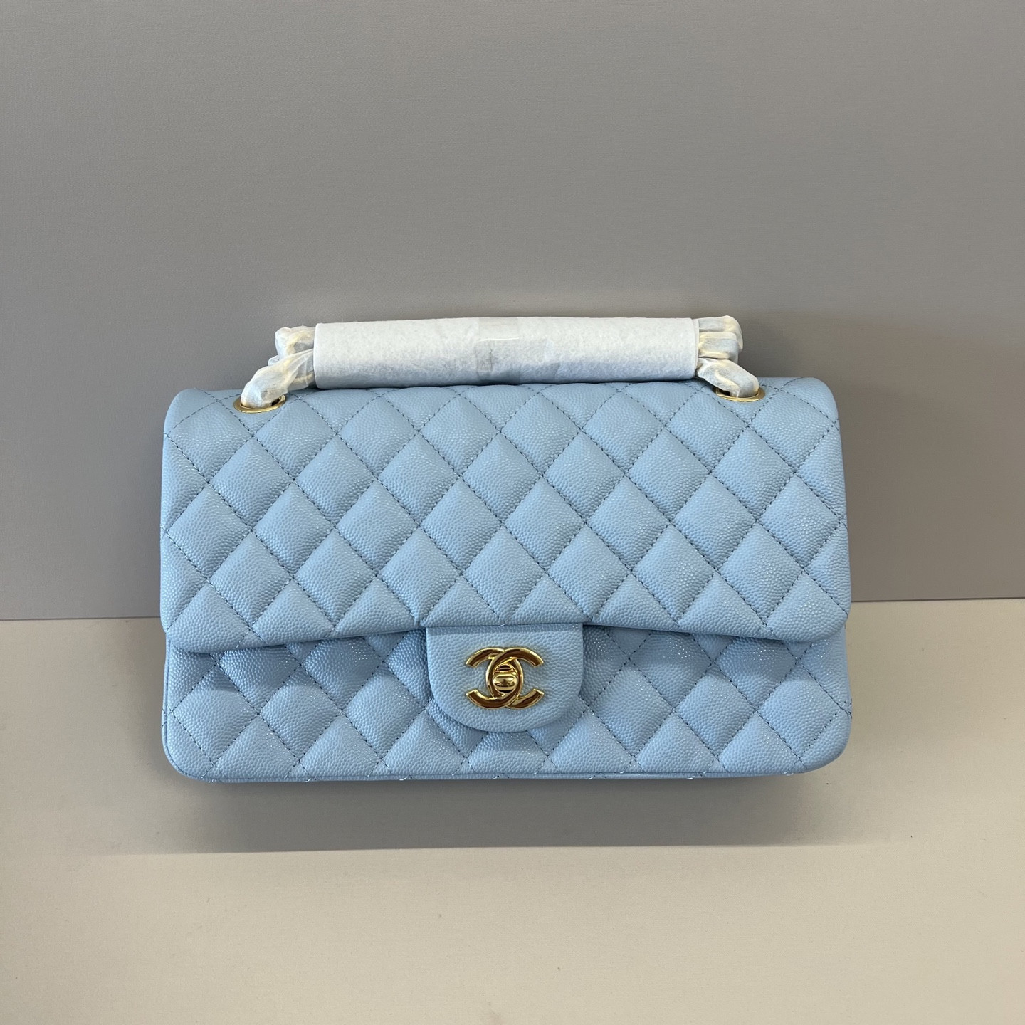 Ch*el flap bag a01112 25x15x6cm
