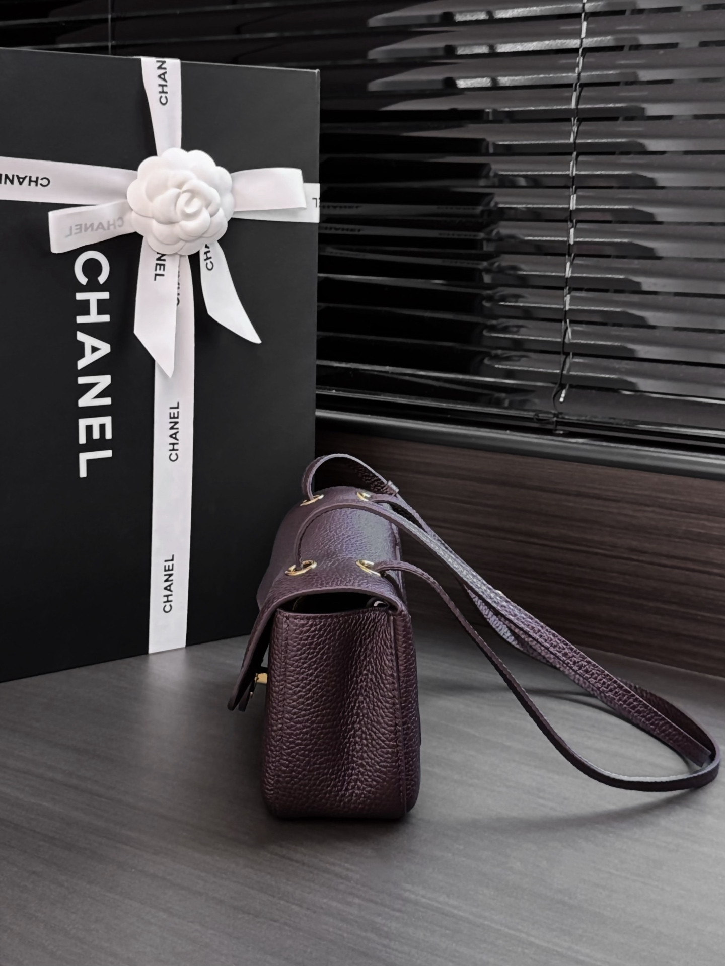 Ch*el mini flap bag coffee gold hardware as6573 13x20x6cm