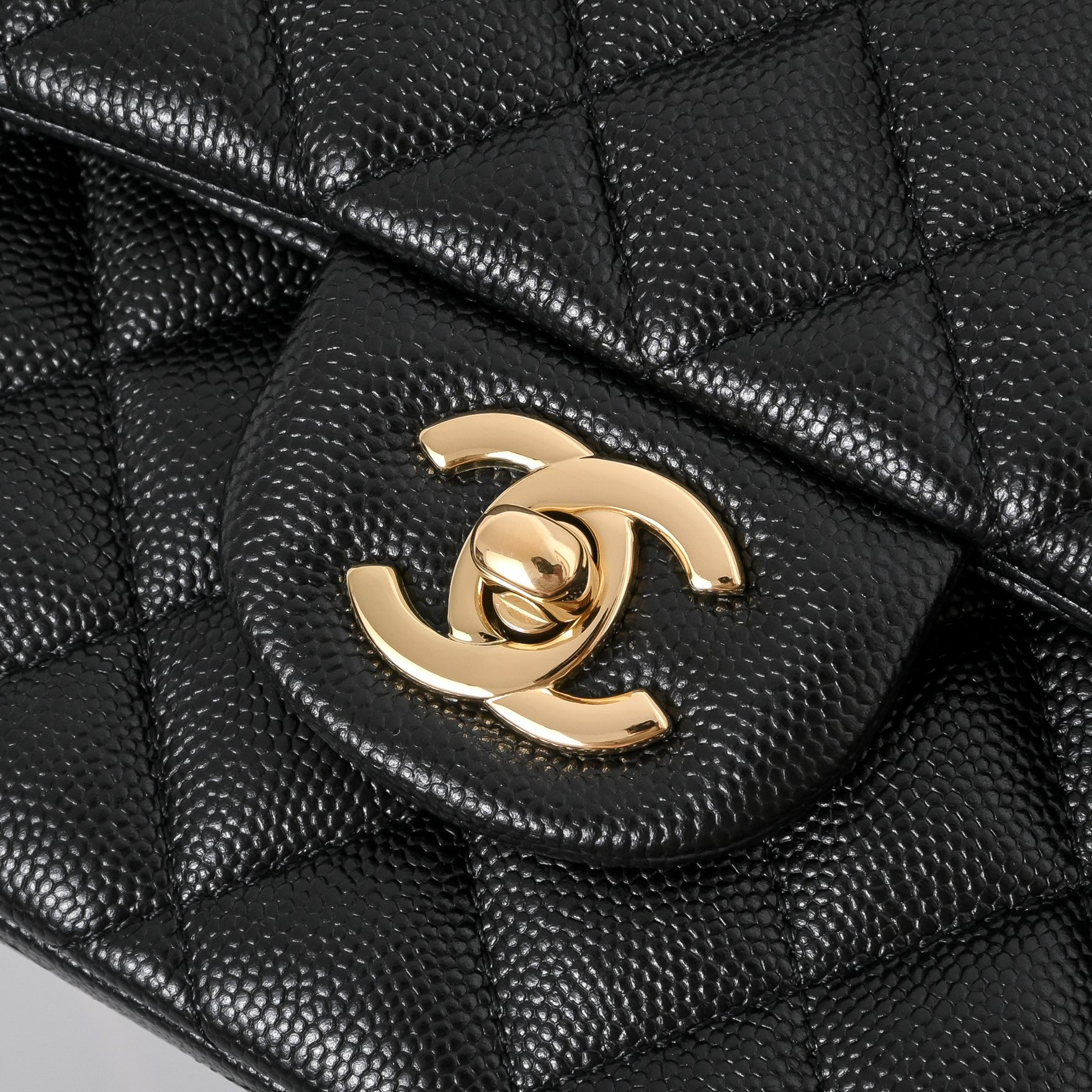 Ch*el classic flap handbag in caviar leather a01113 23x14.5x6cm