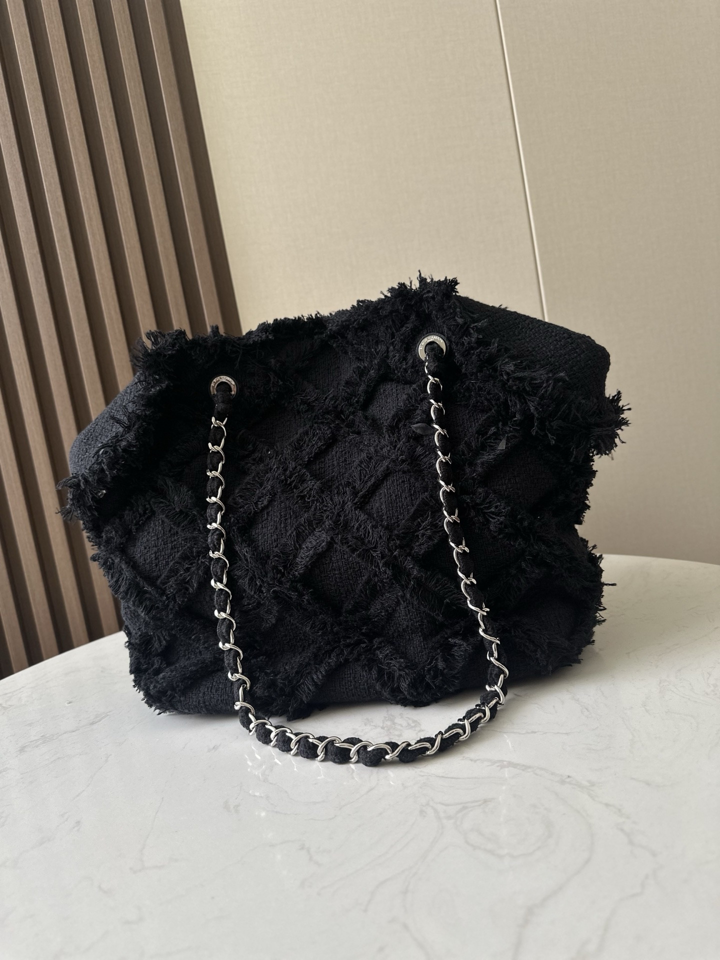 Ch*el vintage linen tassel tote straw bag 48x35x17cm