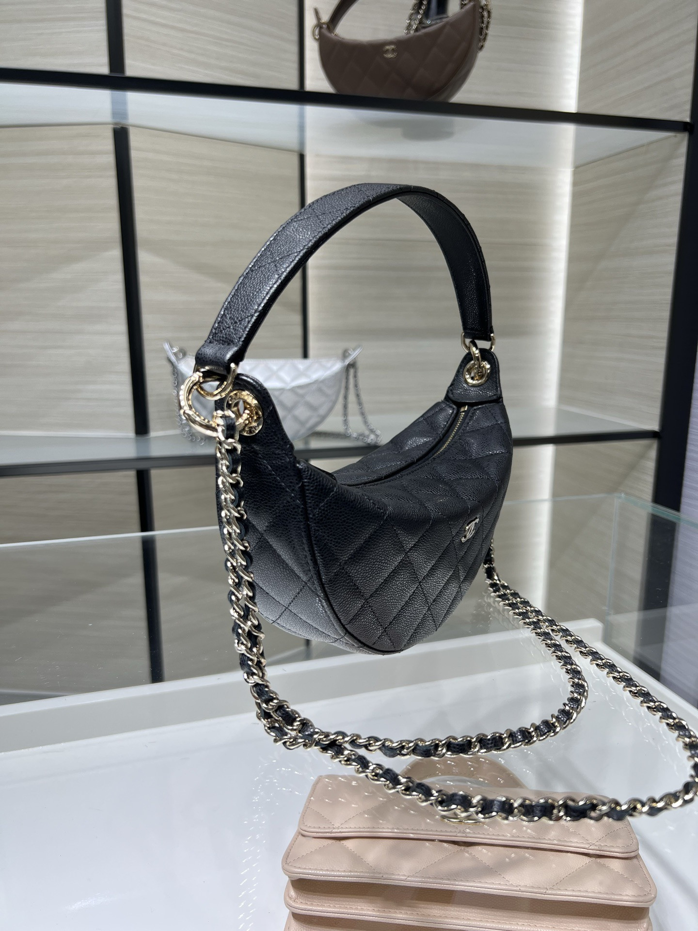 Ch*el clutch with chain light gold hardware ap5094 15x22x6cm
