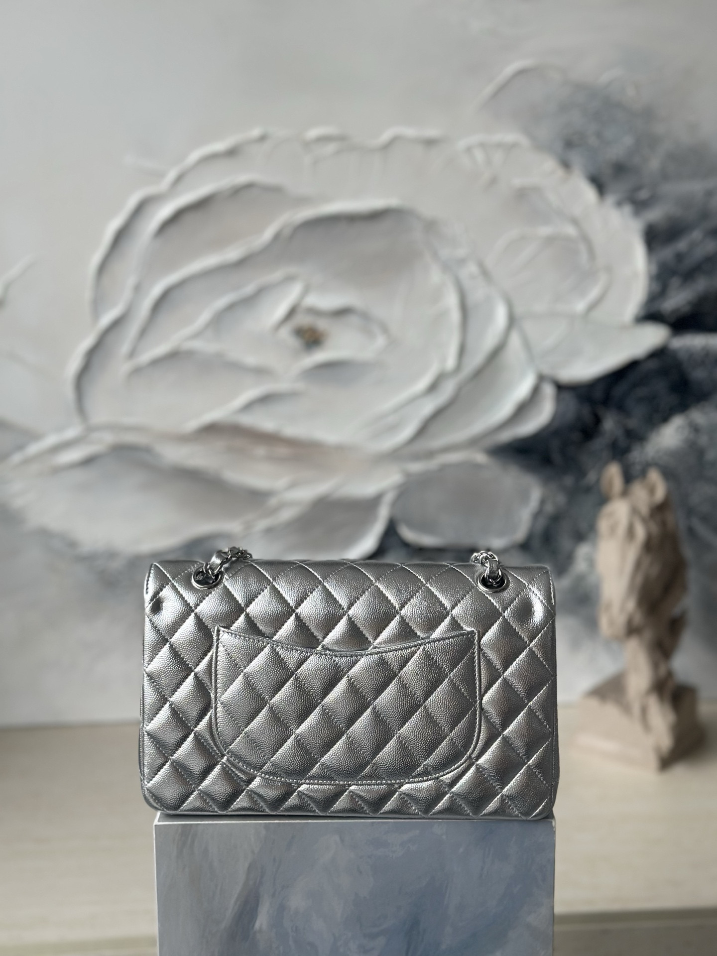 Ch*el flap bag pearlescent silver as1112 25.5x15.5x6cm