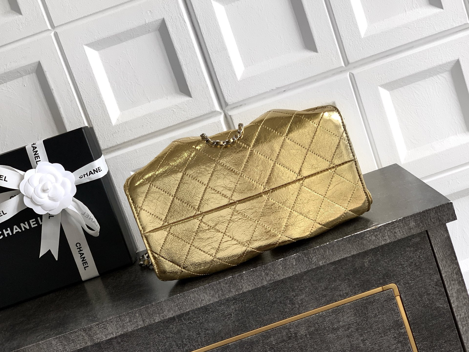 Ch*el 25c bucket bag 26x30x14cm