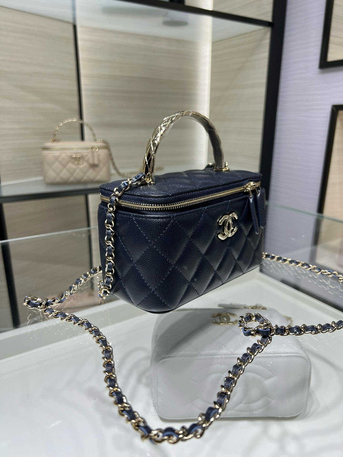 Ch*el clutch with chain deep blue ap4590 17x9.5x8cm