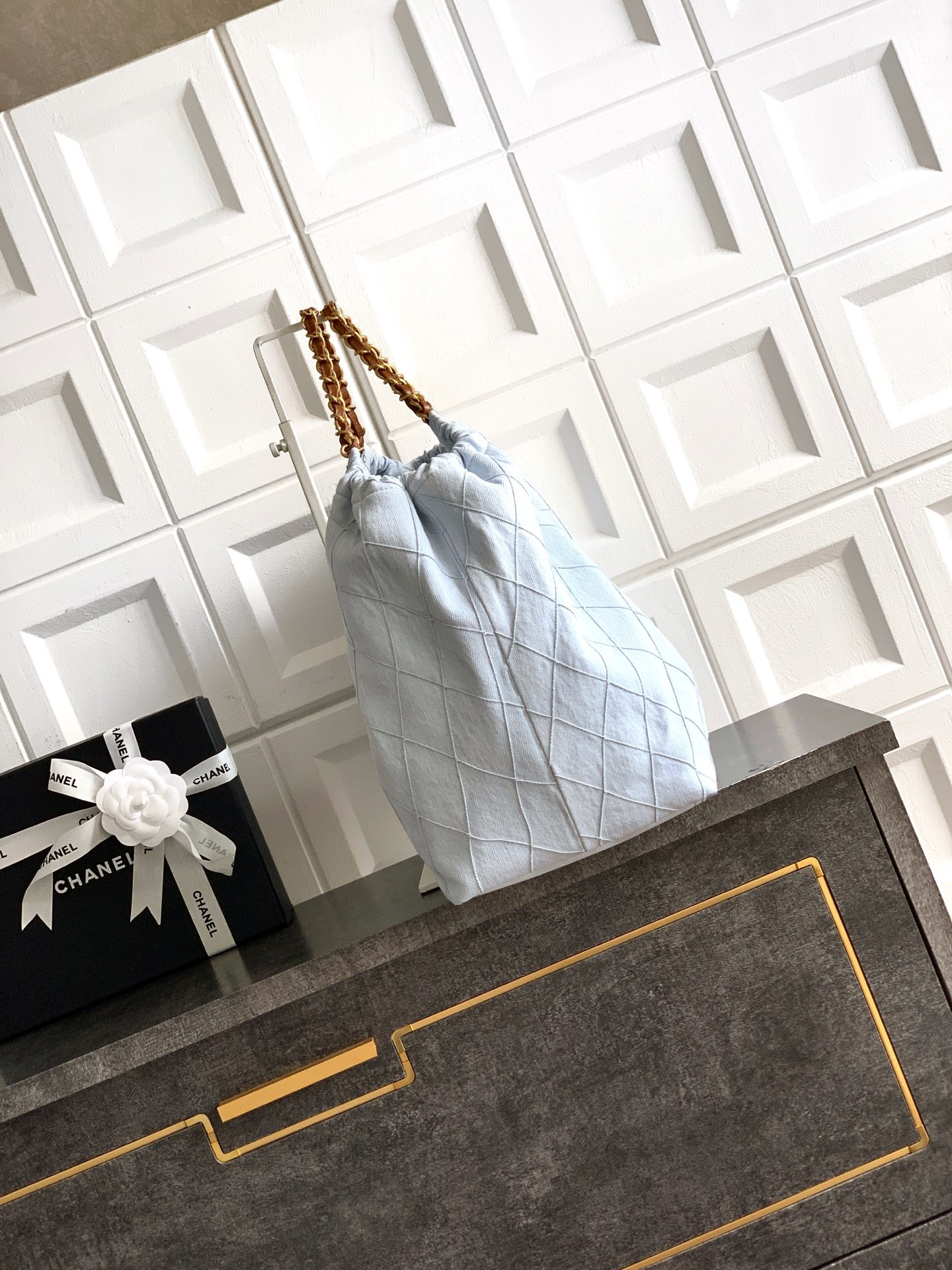 Ch*el small shopping bag as6191 20x43x17cm