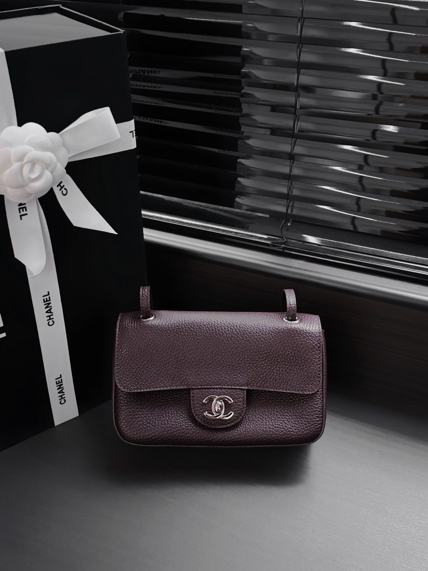 Ch*el mini flap bag coffee silver hardware as6573 13x20x6cm