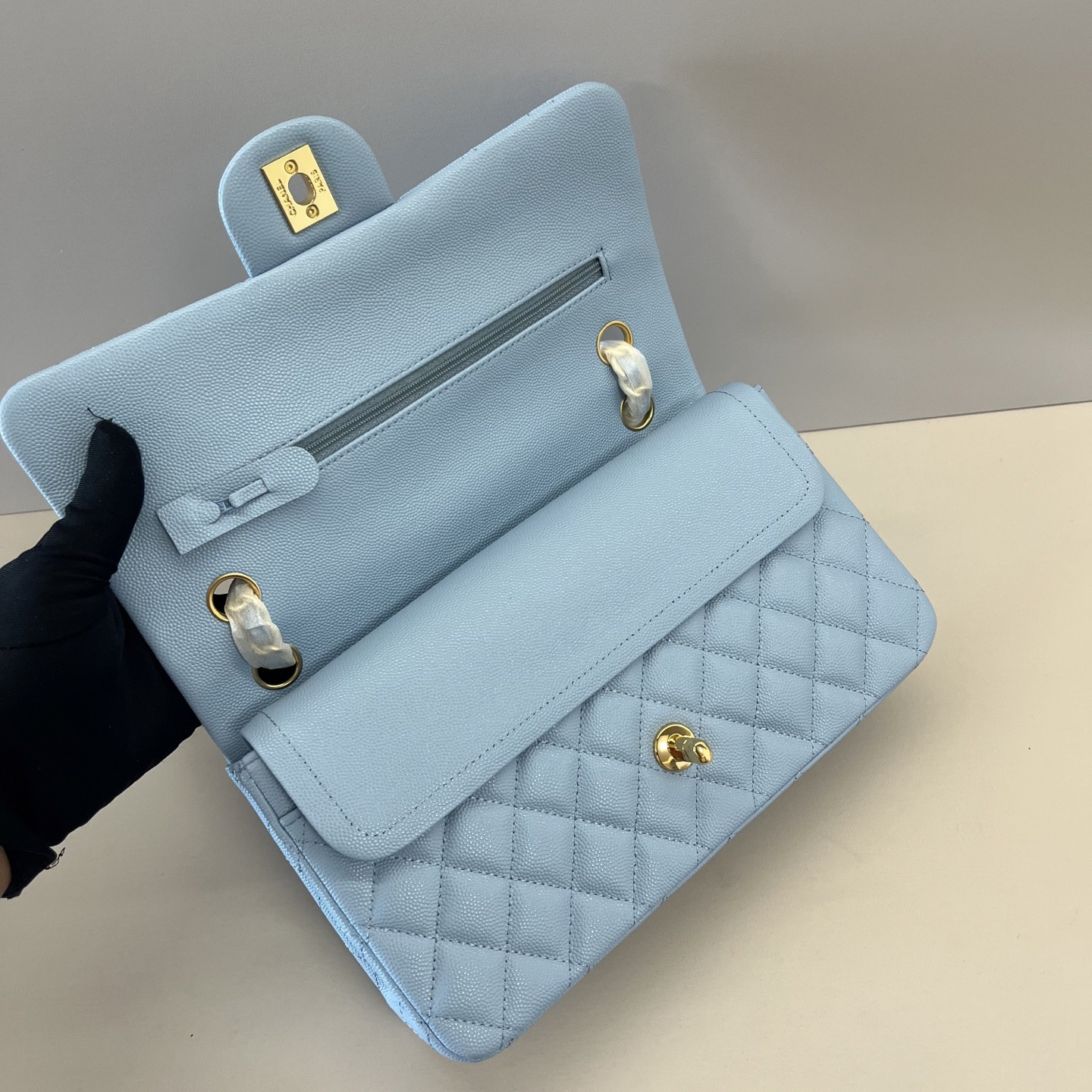 Ch*el flap bag a01112 25x15x6cm