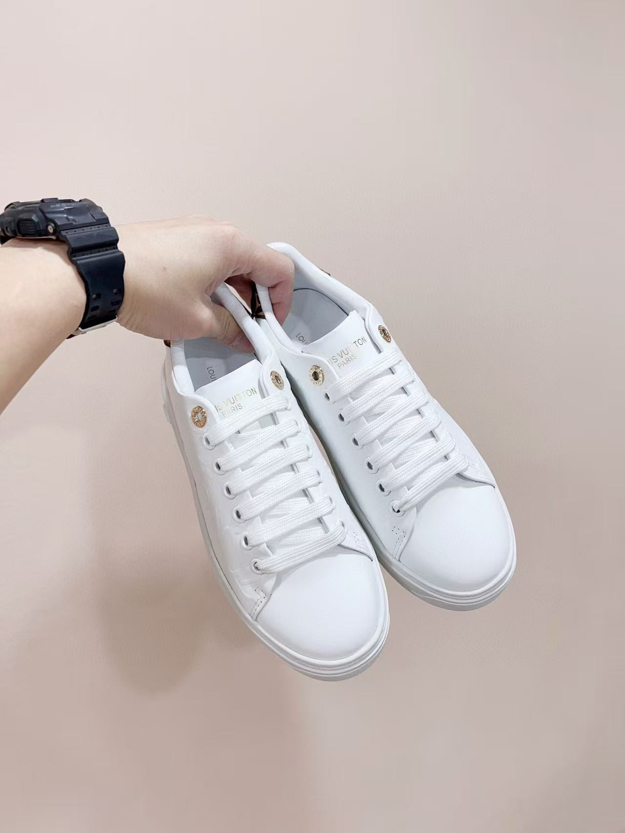 UA LV Time Out Sneaker