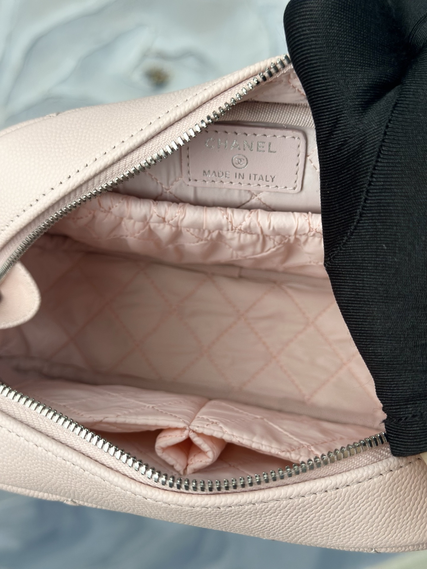 Ch*el pouch bag a31104 18.5x6x11cm
