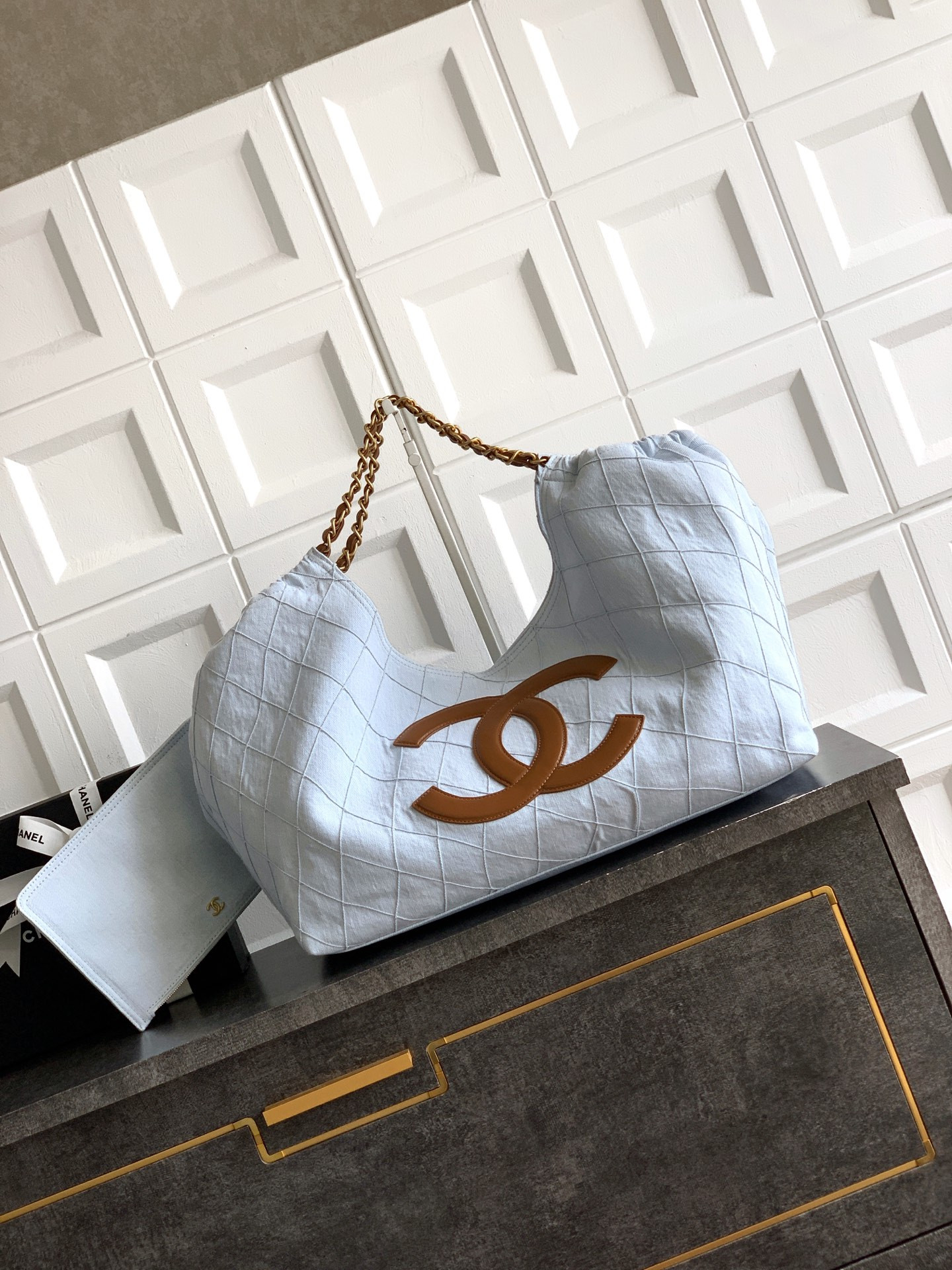 Ch*el small shopping bag as6191 20x43x17cm