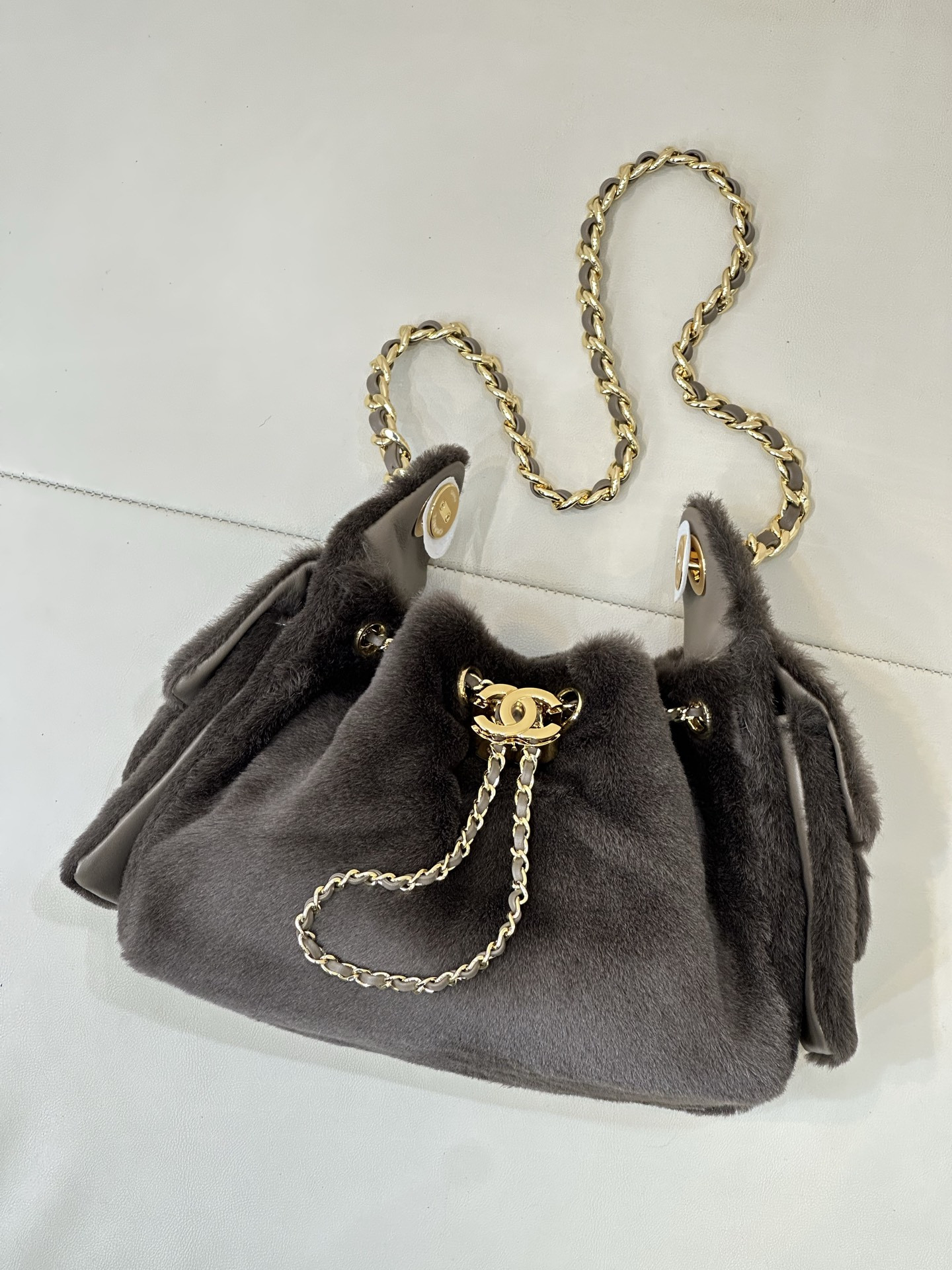 Ch*el 25c bucket bag brown 20x22x12.5cm