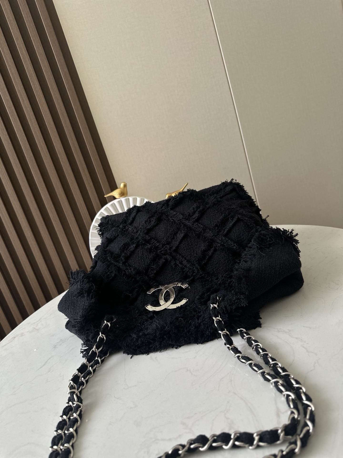 Ch*el vintage linen tassel tote straw bag 48x35x17cm