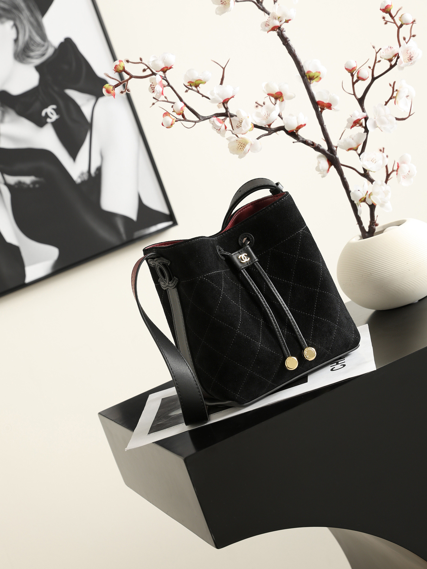 Ch*el bucket bag as6537 18x18x10cm