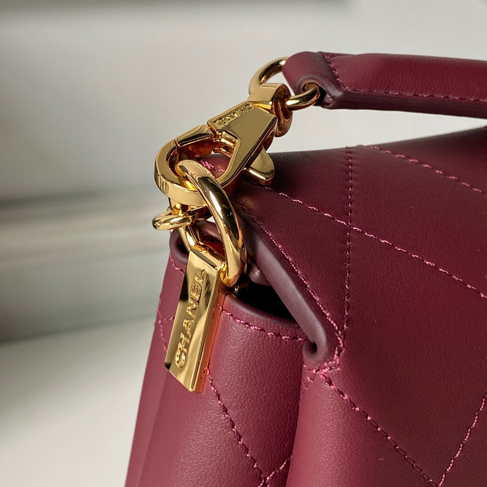 Ch*el hobo bag as6255 16x23x7cm