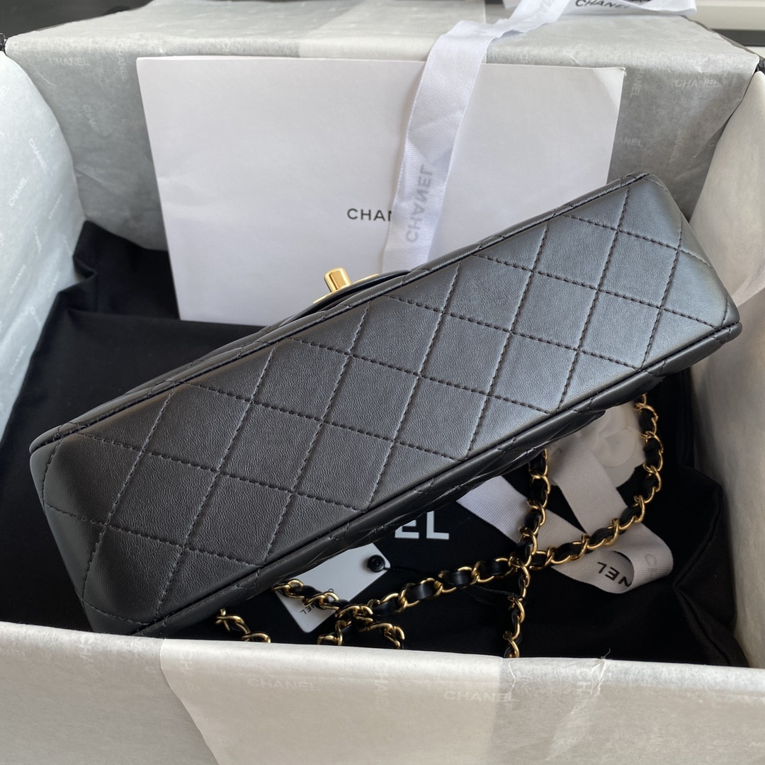 Ch*el classic flap bag a01112 15.5x25x6cm