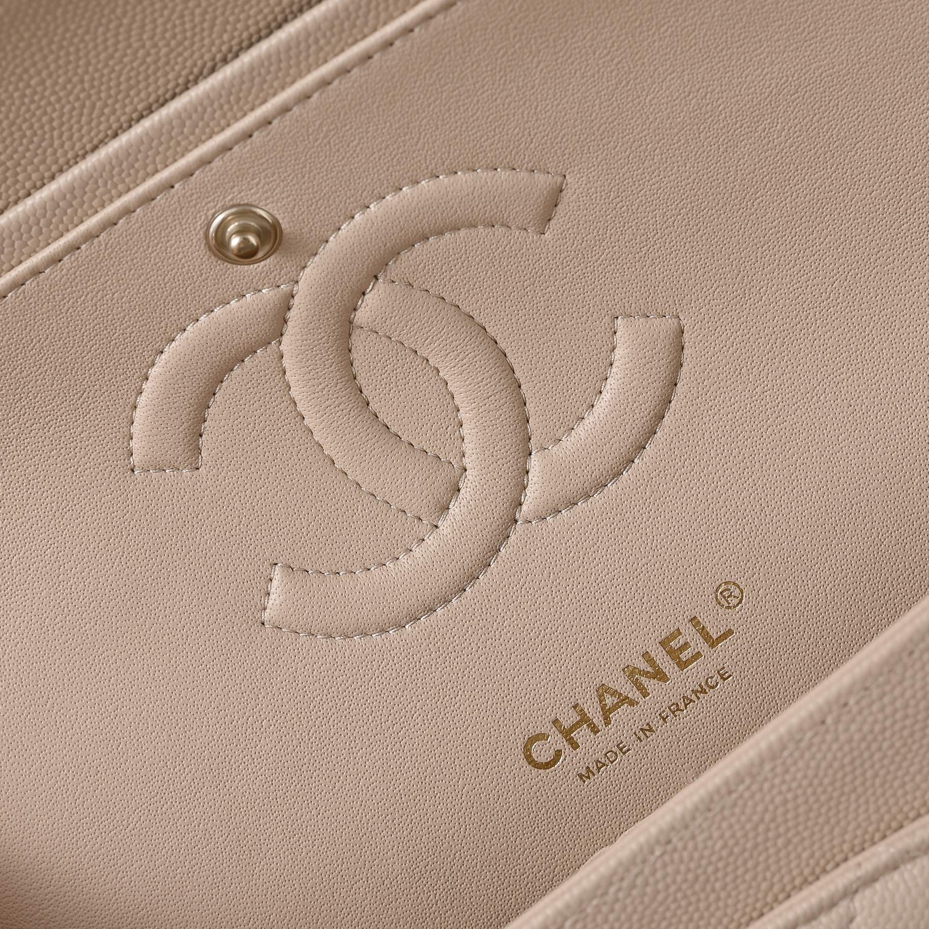 Ch*el classic flap milk tea caviar leather light gold hardware a01112 15.5x25.5x6.5cm