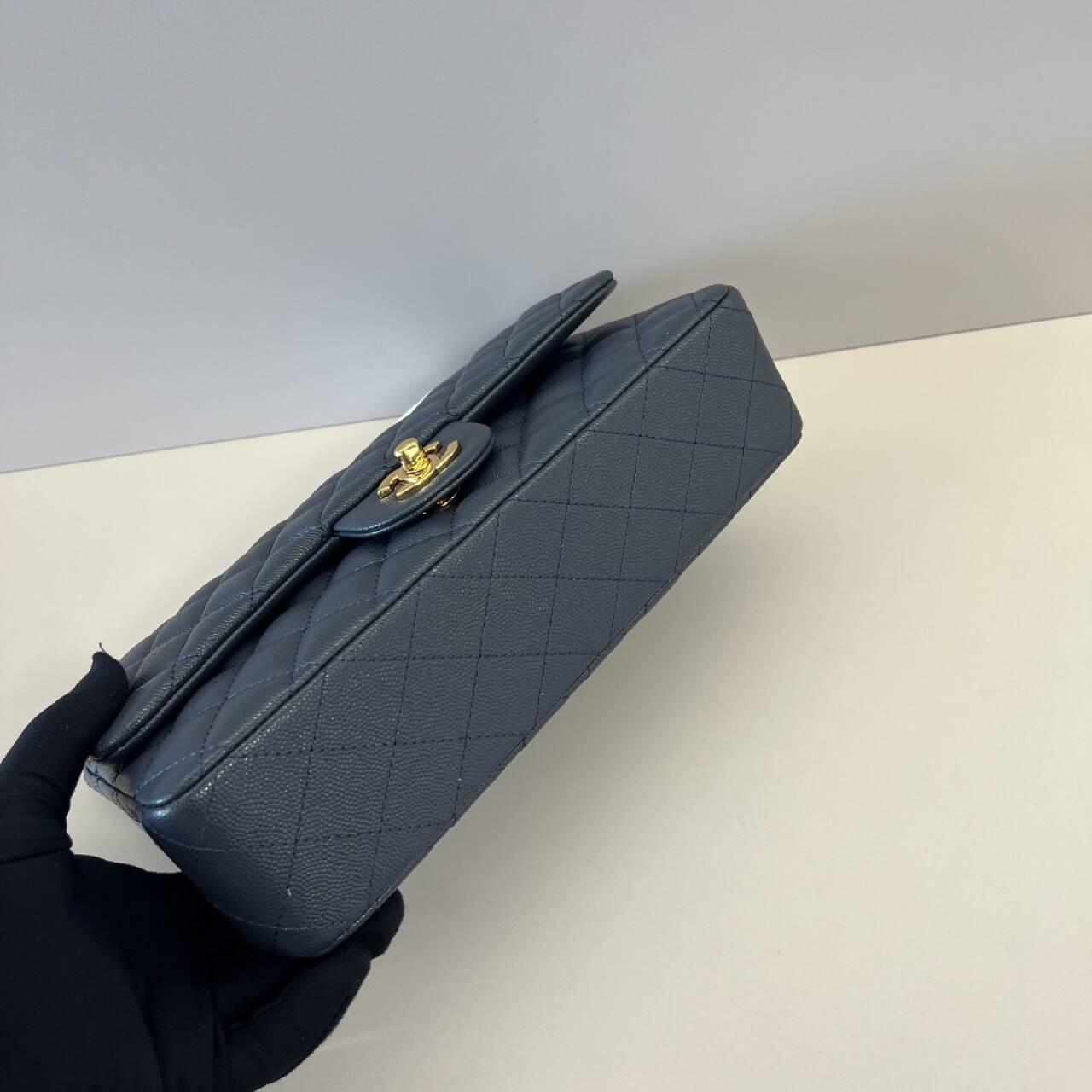 Ch*el classic flap bag 15x25.5x6cm