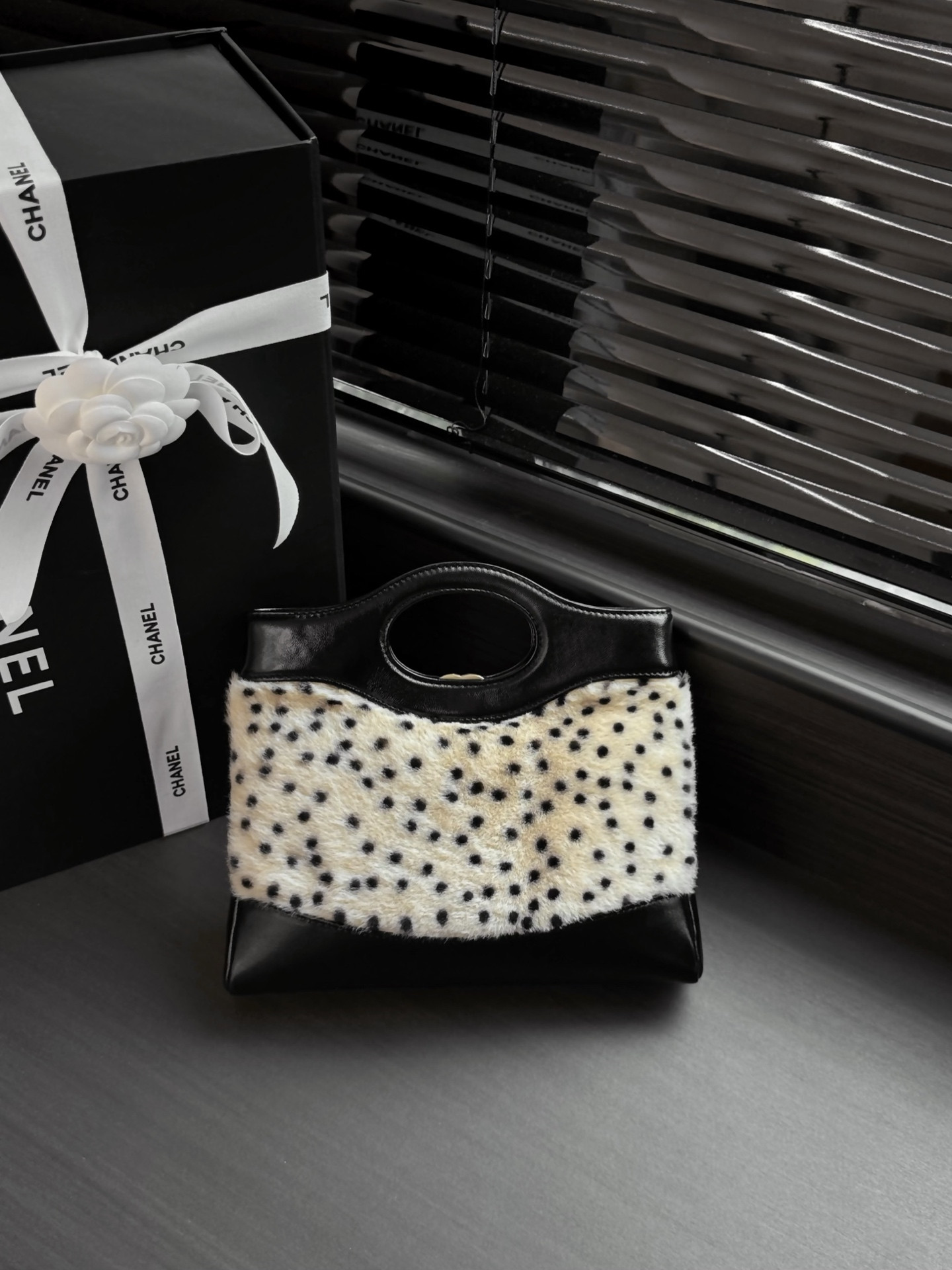 Ch*el 31 mini shopping bag as4133 22x23x5cm
