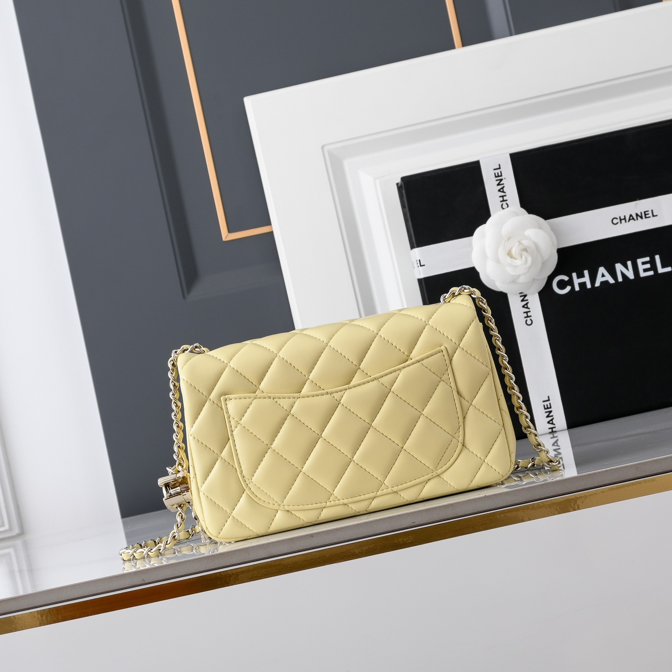 Ch*el classic flap handbag cf light gold hardware as5759 20x13x7cm