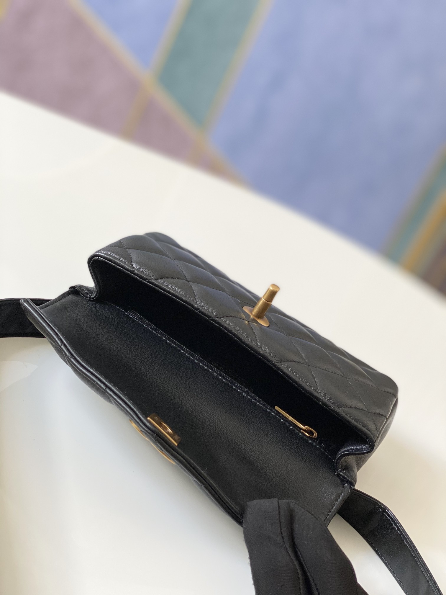 Ch*el quilted waist bag 18x12x3.5cm