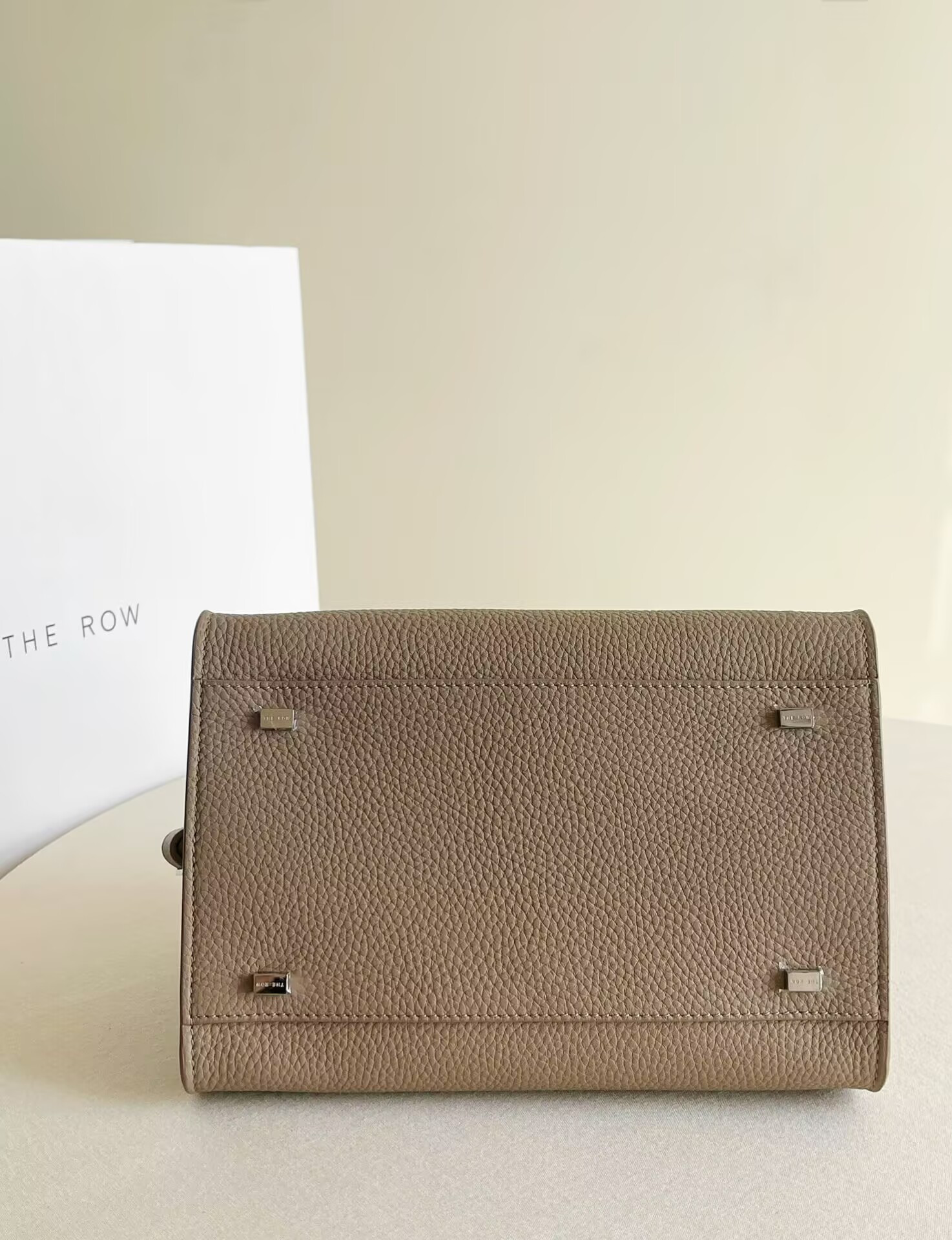 T*e R0w margaux 10 26x17.5x21cm