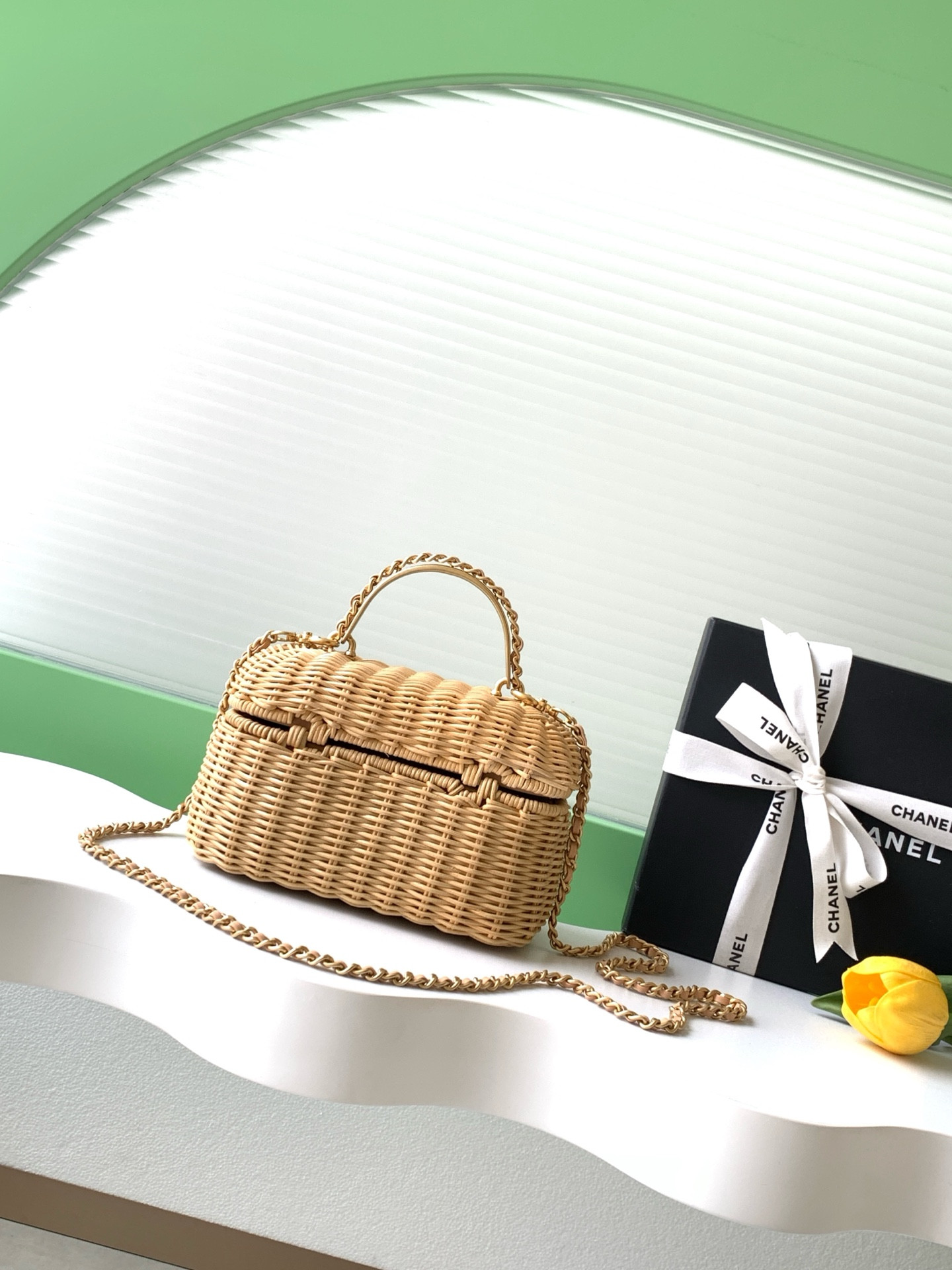 Ch*el vanity case 11.5x19.5x11cm